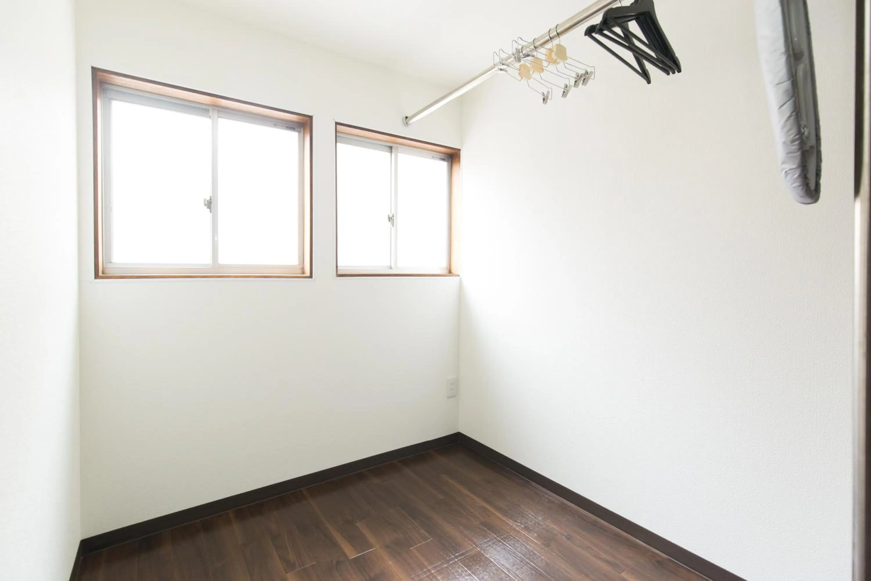 wardrobe in miel Hanazono -vacation rental-