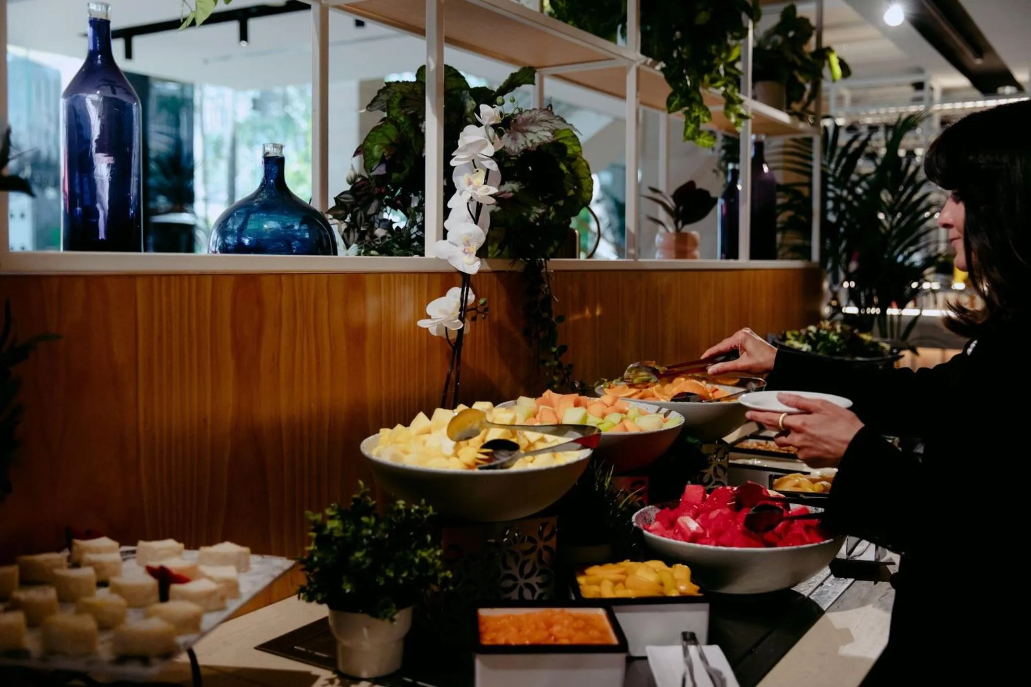 Restaurant/places to eat in Crowne Plaza Sydney Macquarie Park by IHG