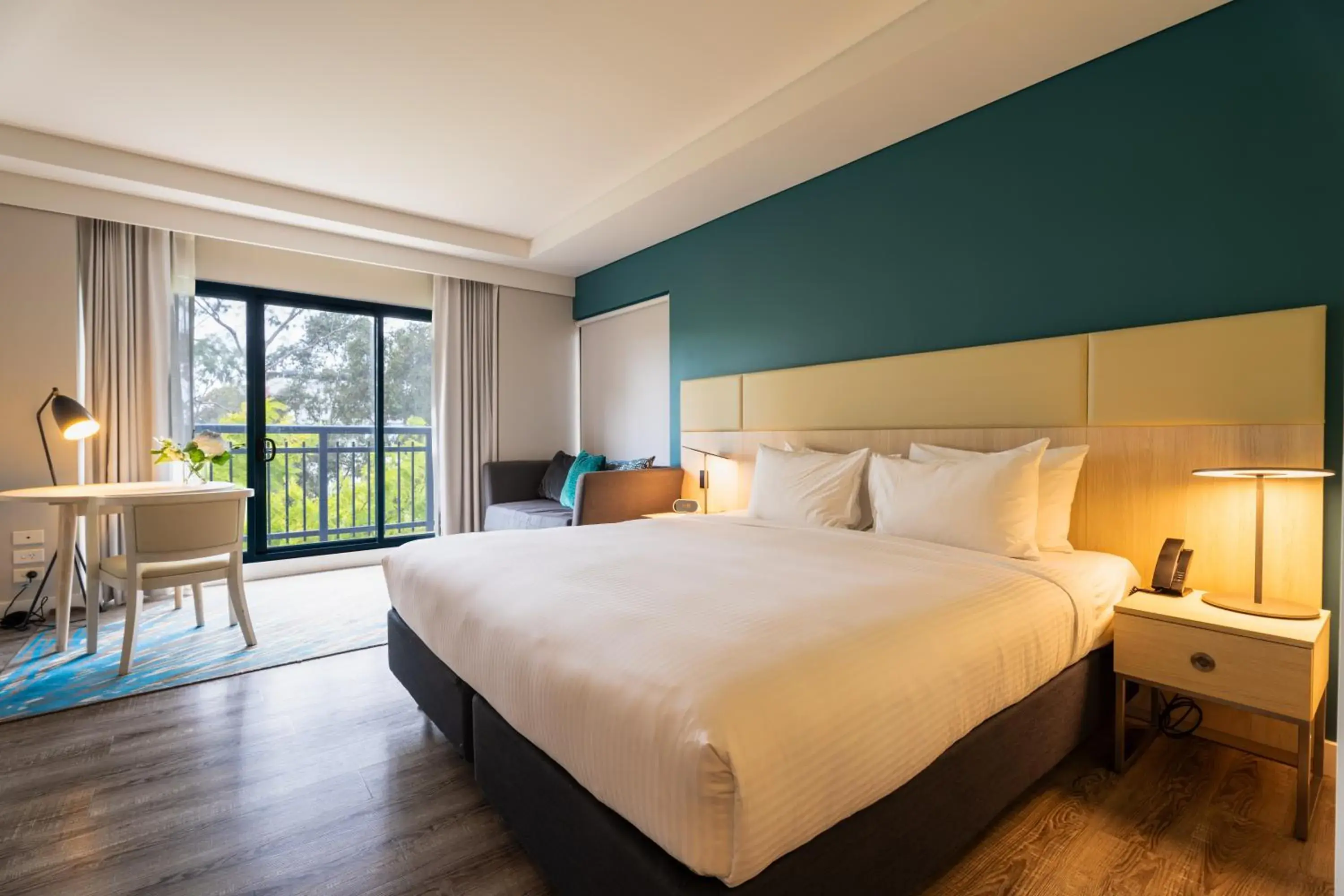 Standard King Room - High Floor in Courtyard by Marriott Sydney-North Ryde Standard King Room - High Floor in Courtyard by Marriott Sydney-North Ryde