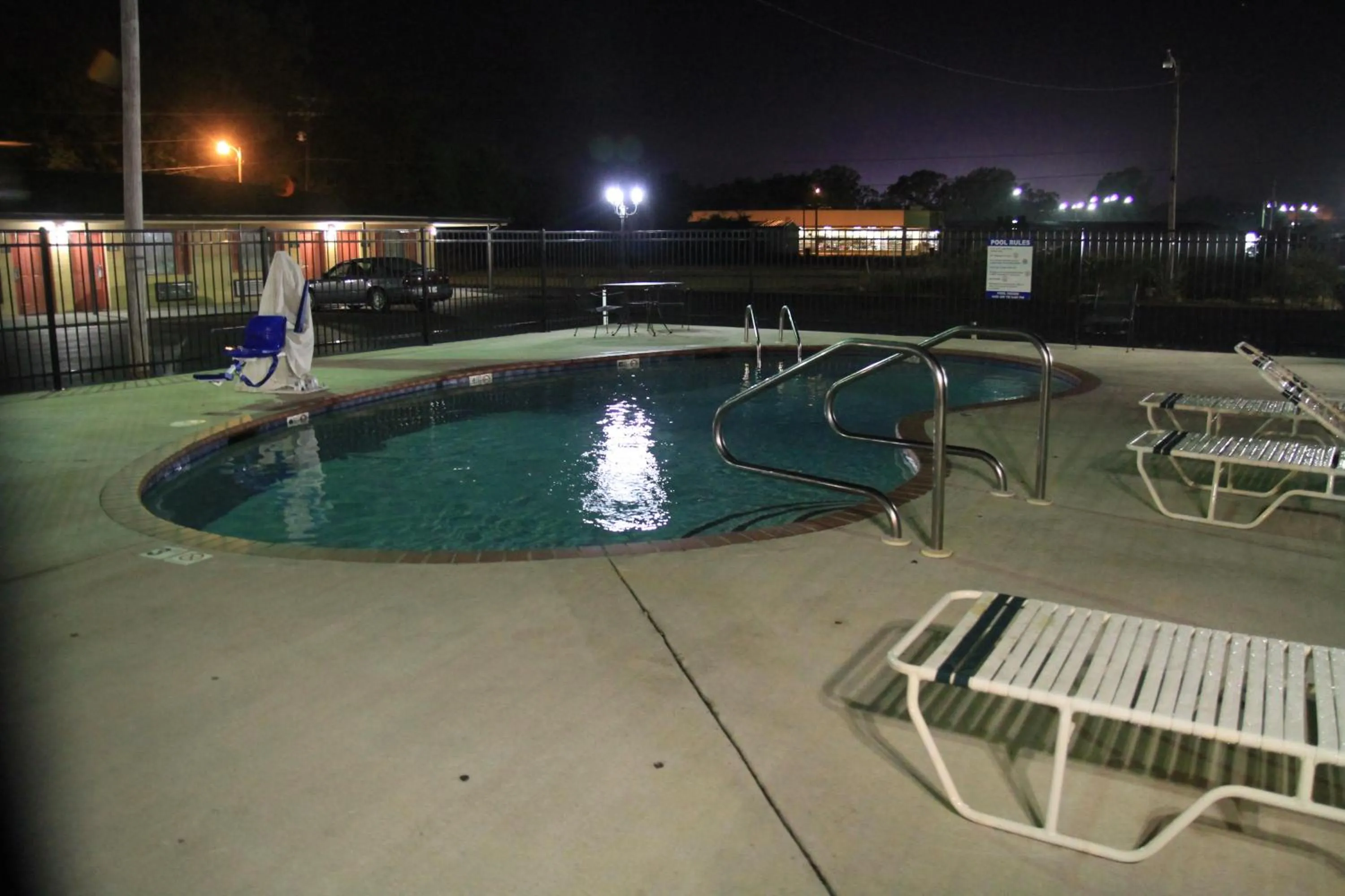 Holiday Terrace Motel