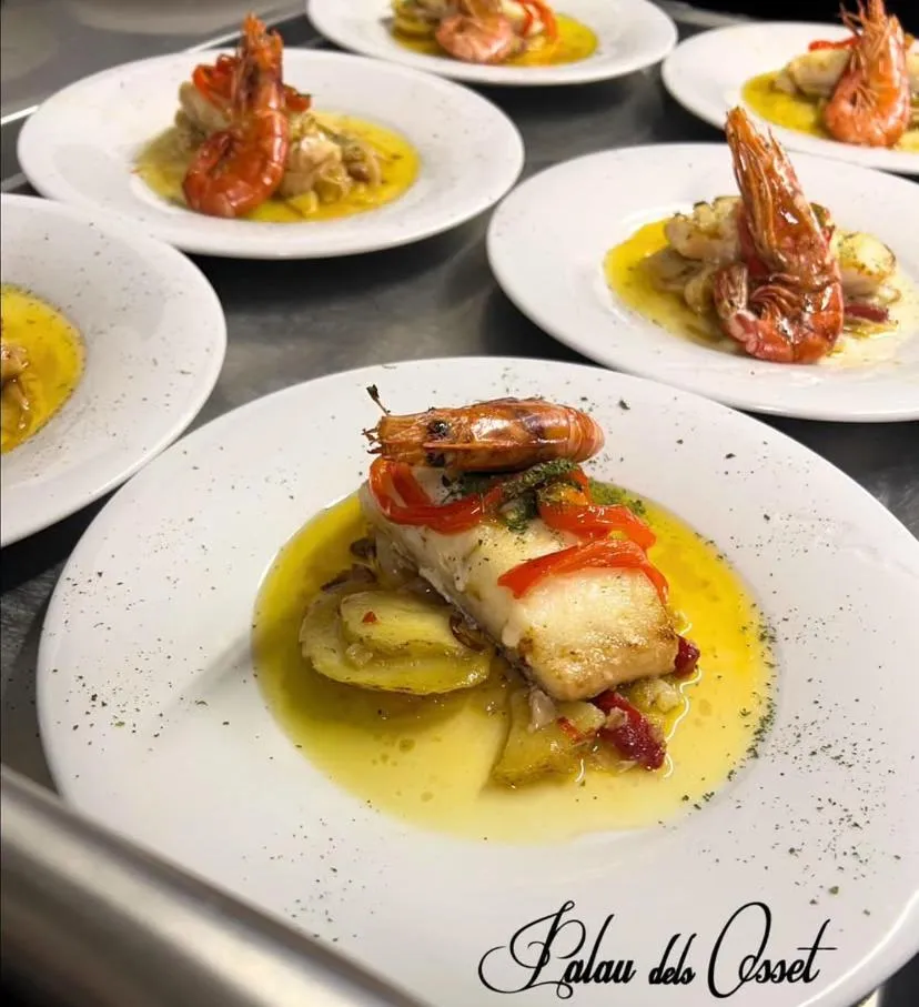 Restaurant/places to eat in Hotel Palau dels Osset