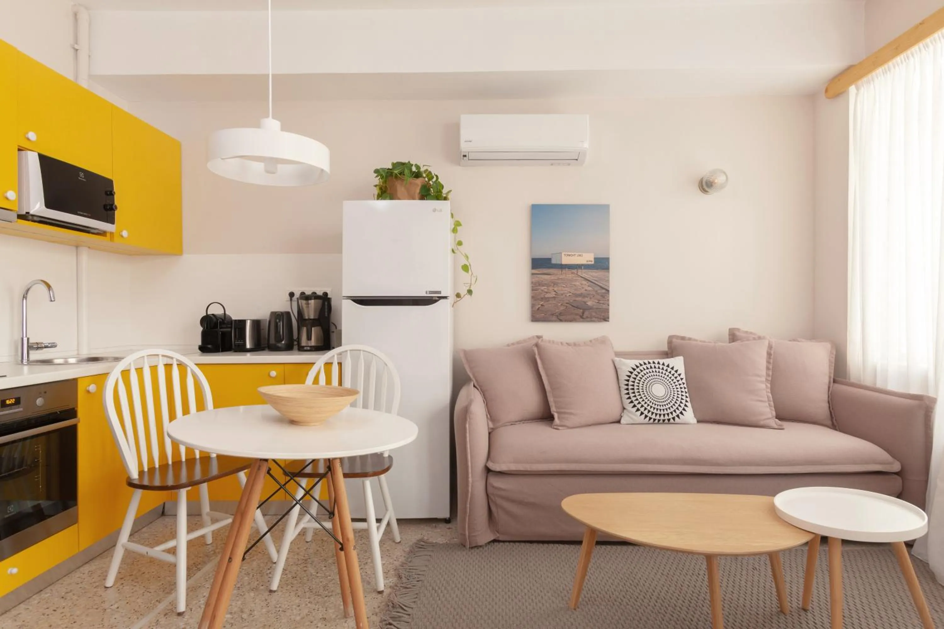 Coffee/tea facilities in The Marble Suites, PLAKA