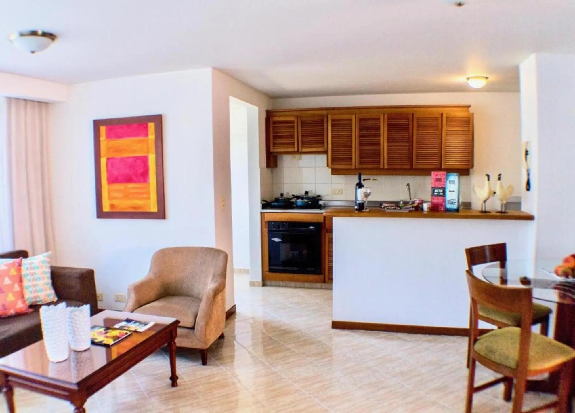 Living room in Portal del Rodeo ApartaHotel - Arkadia Mall