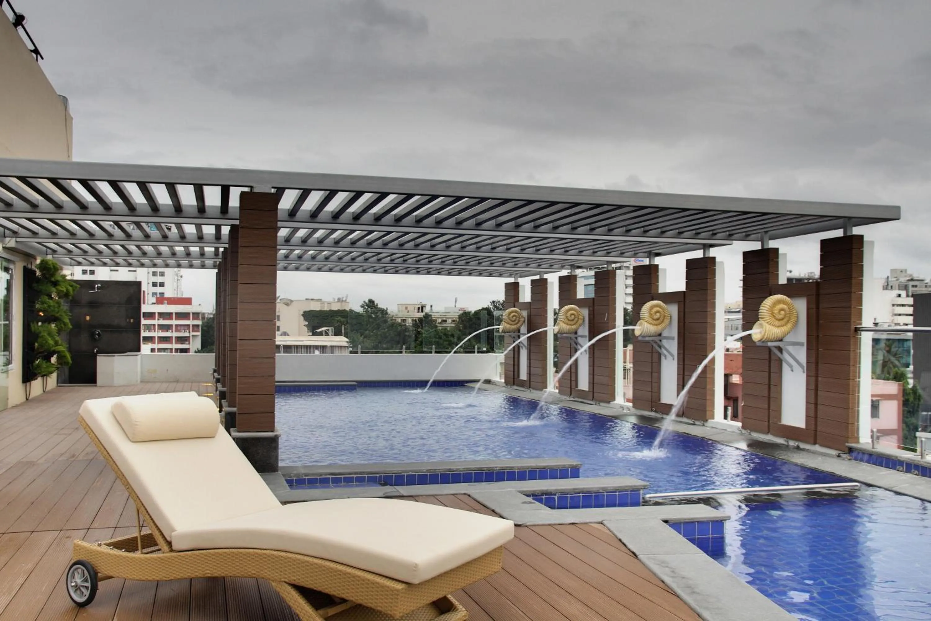 Swimming pool in Radisson Bengaluru City Center