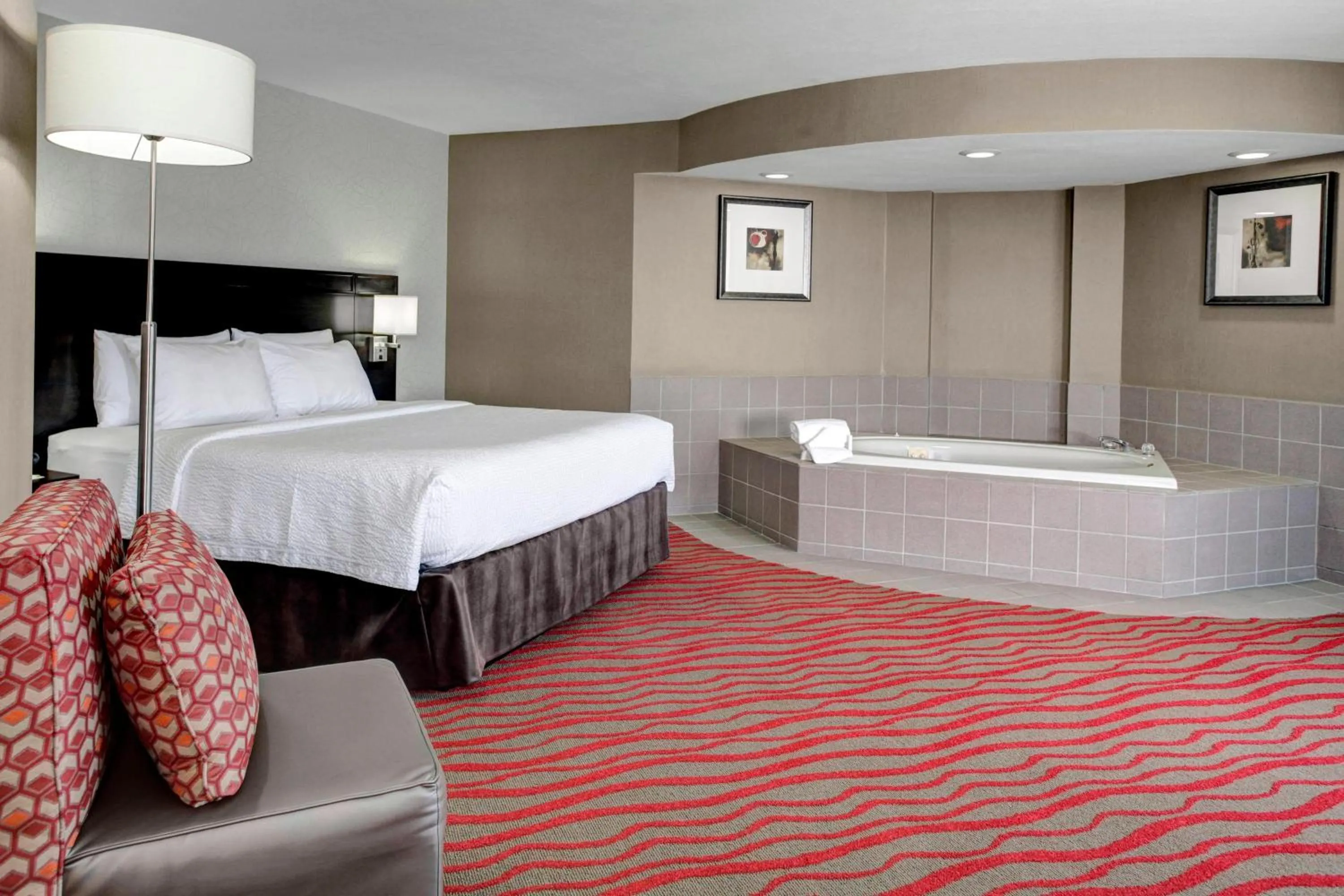 Swimming pool, Bed in Courtyard by Marriott St. Cloud