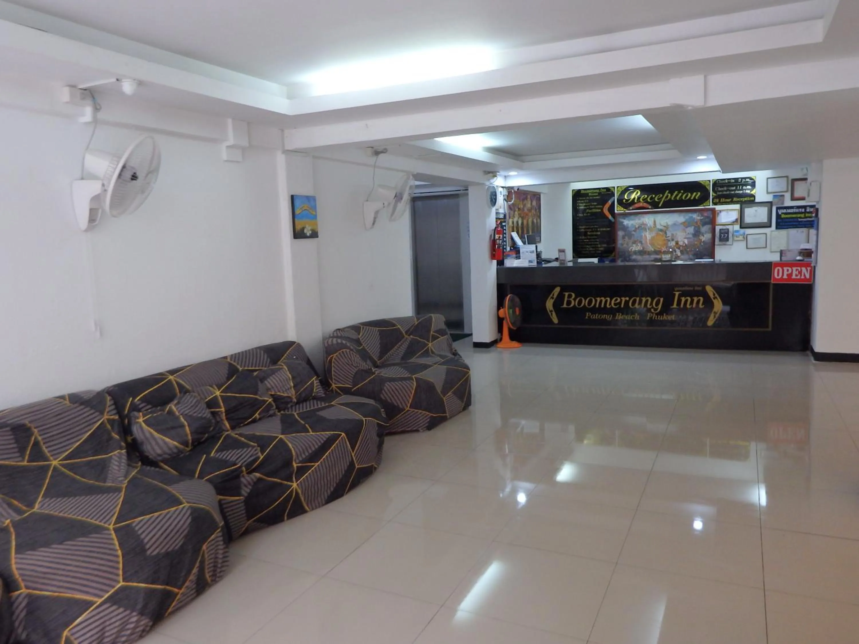 Lobby or reception in Boomerang Inn