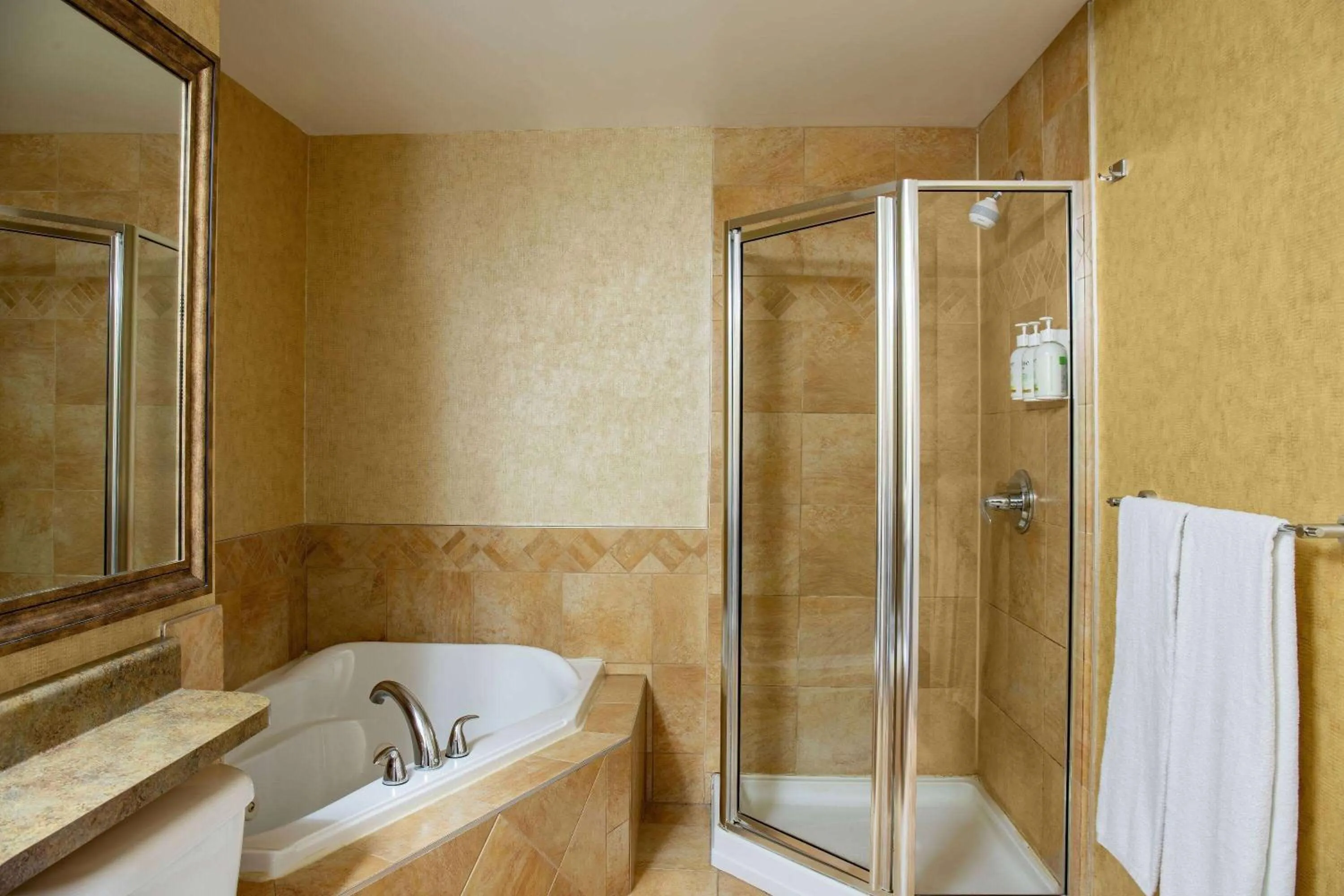 Bathroom in Days Inn by Wyndham Cranbrook Conference Centre