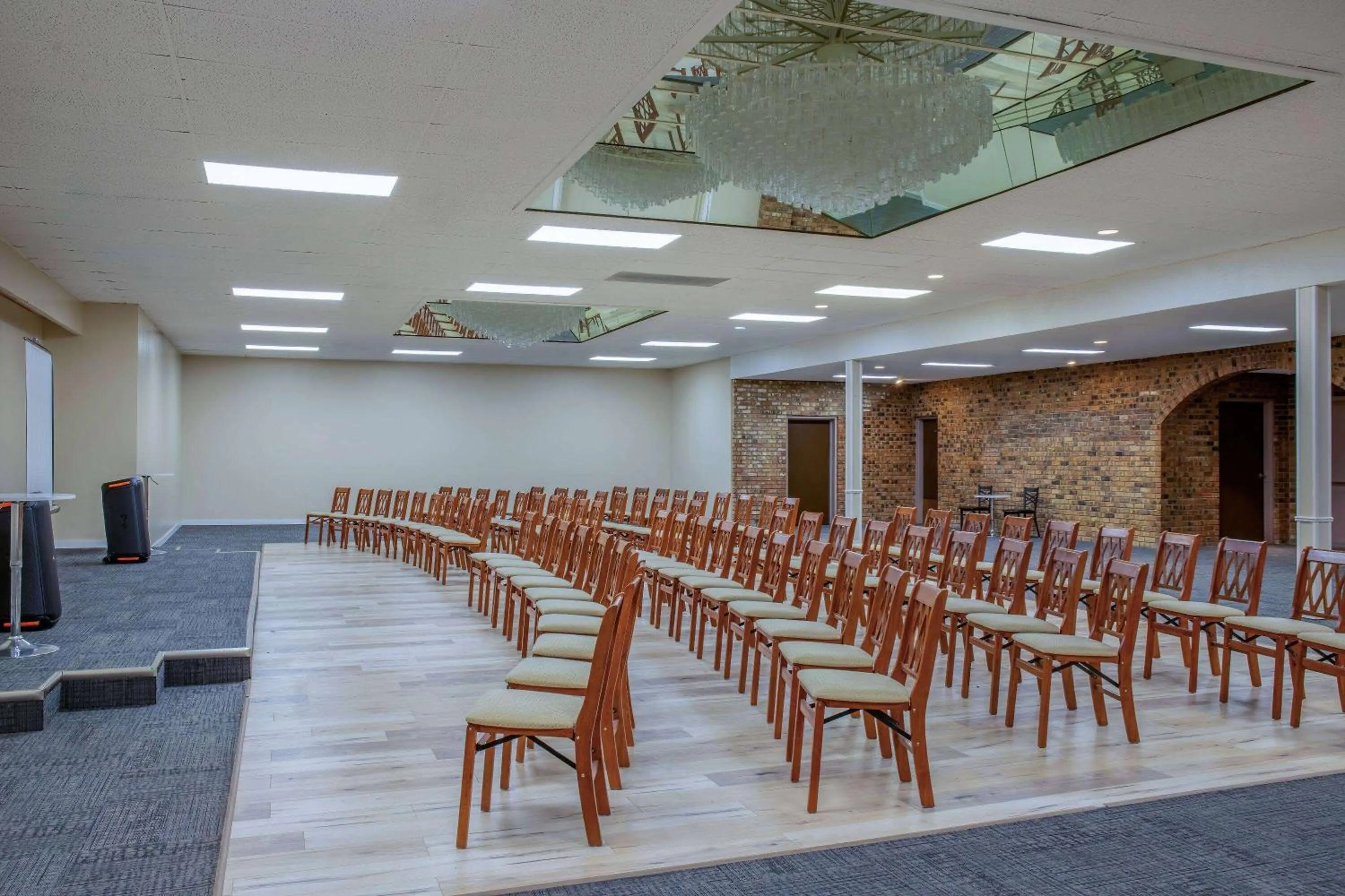 Meeting/conference room in Days Inn by Wyndham Cranbrook Conference Centre