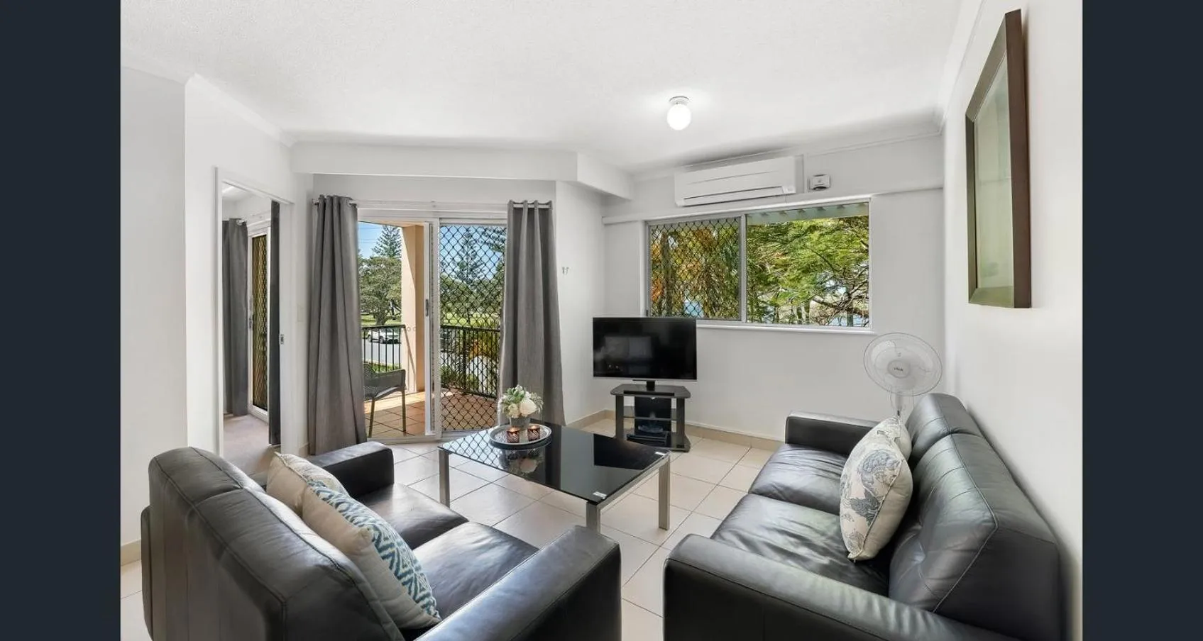 TV and multimedia in Blue Waters Apartments