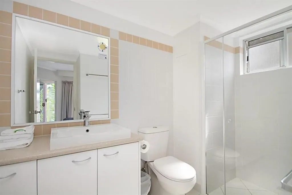 Shower in Blue Waters Apartments