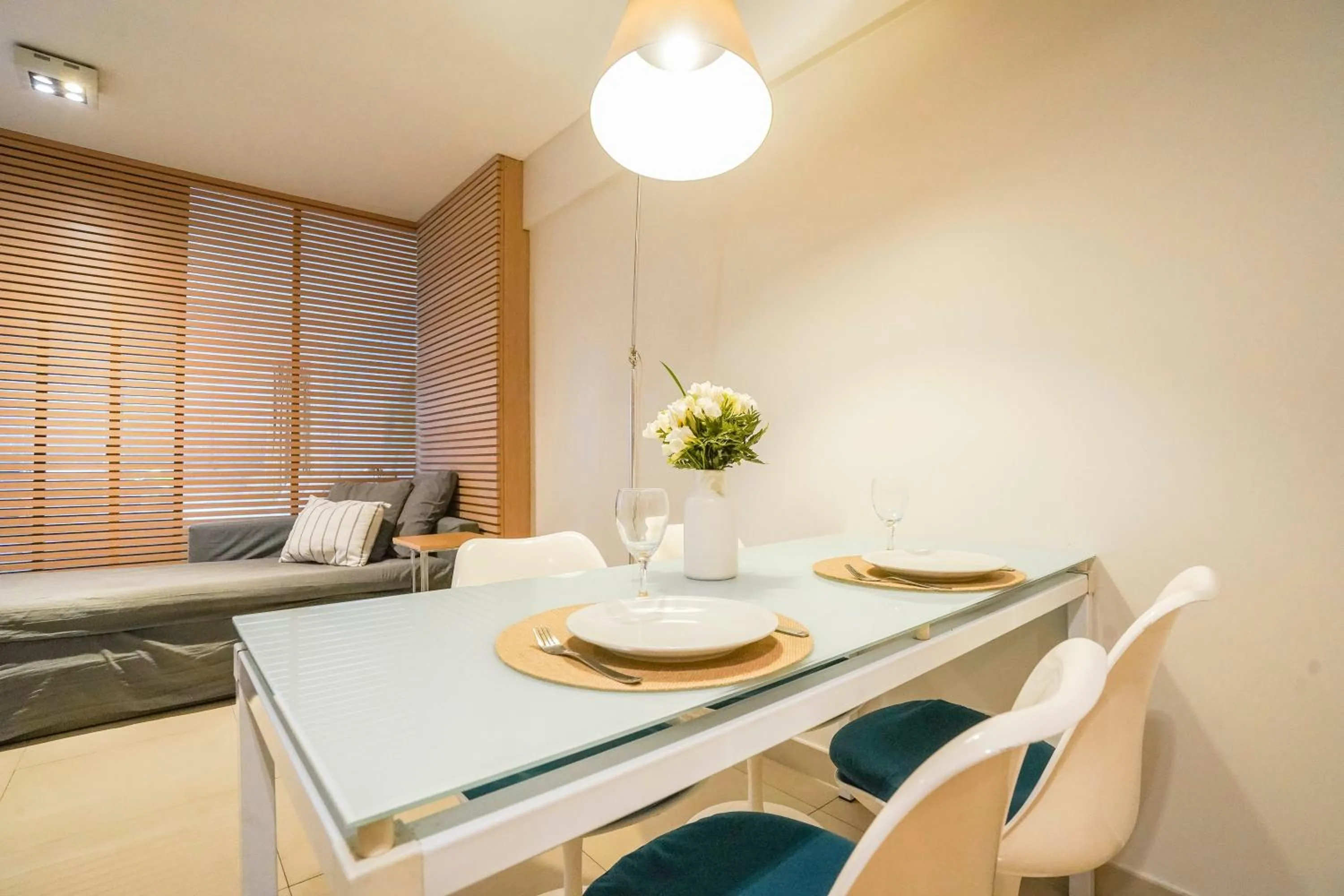 Dining area in Dream Studios BA