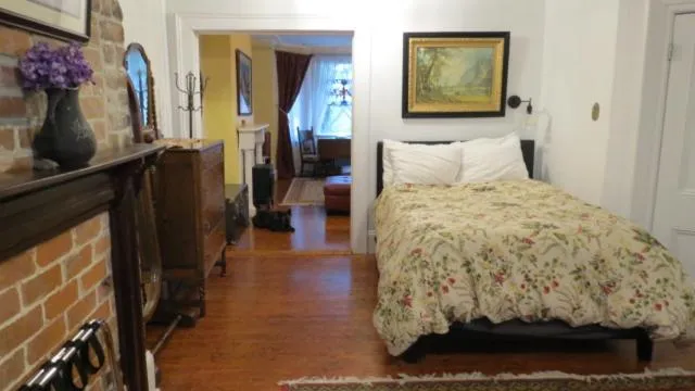 Bed in The Roses Heritage Inn