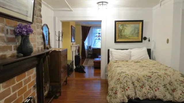 Bed in The Roses Heritage Inn