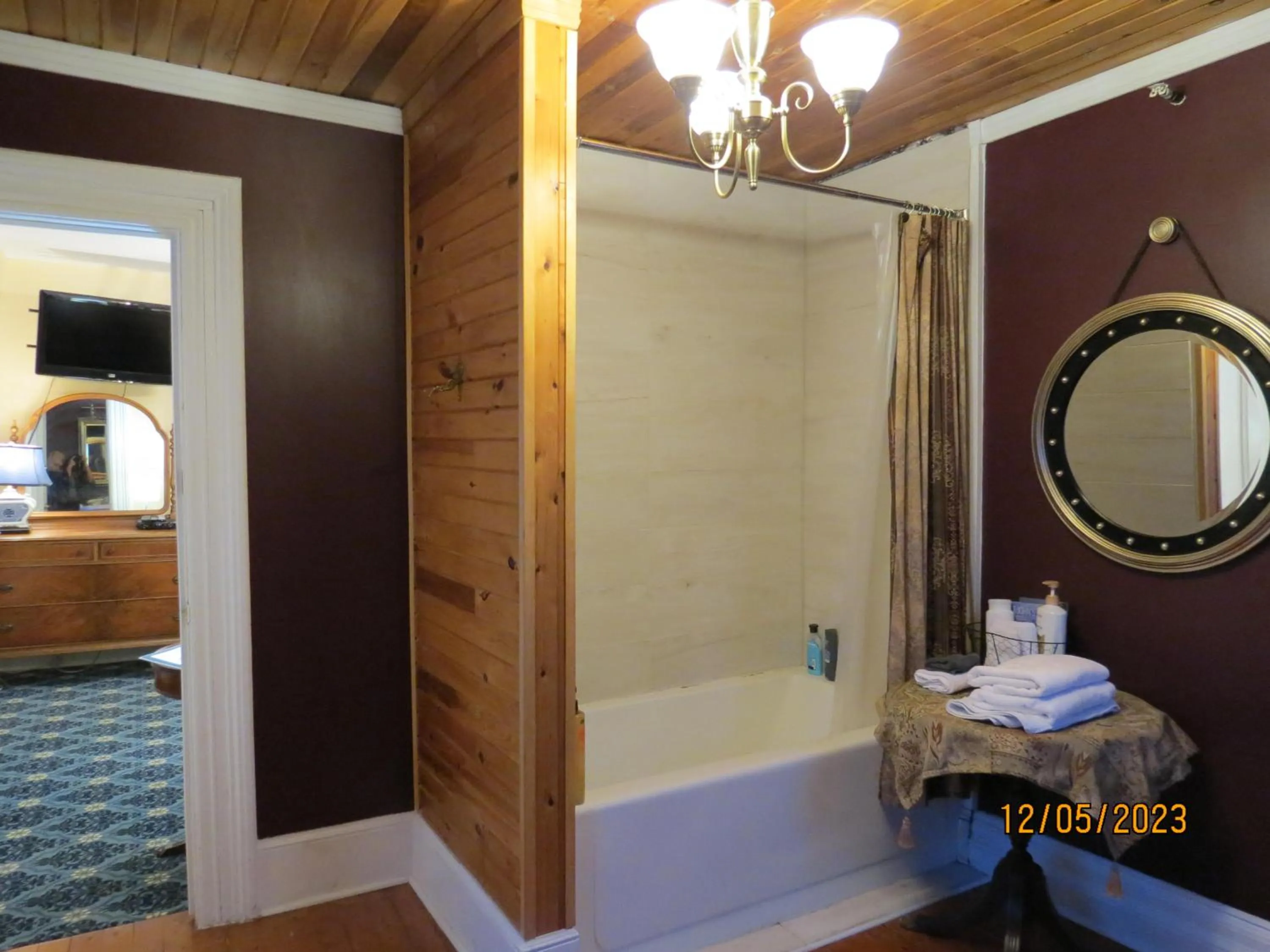 The Roses Heritage Inn