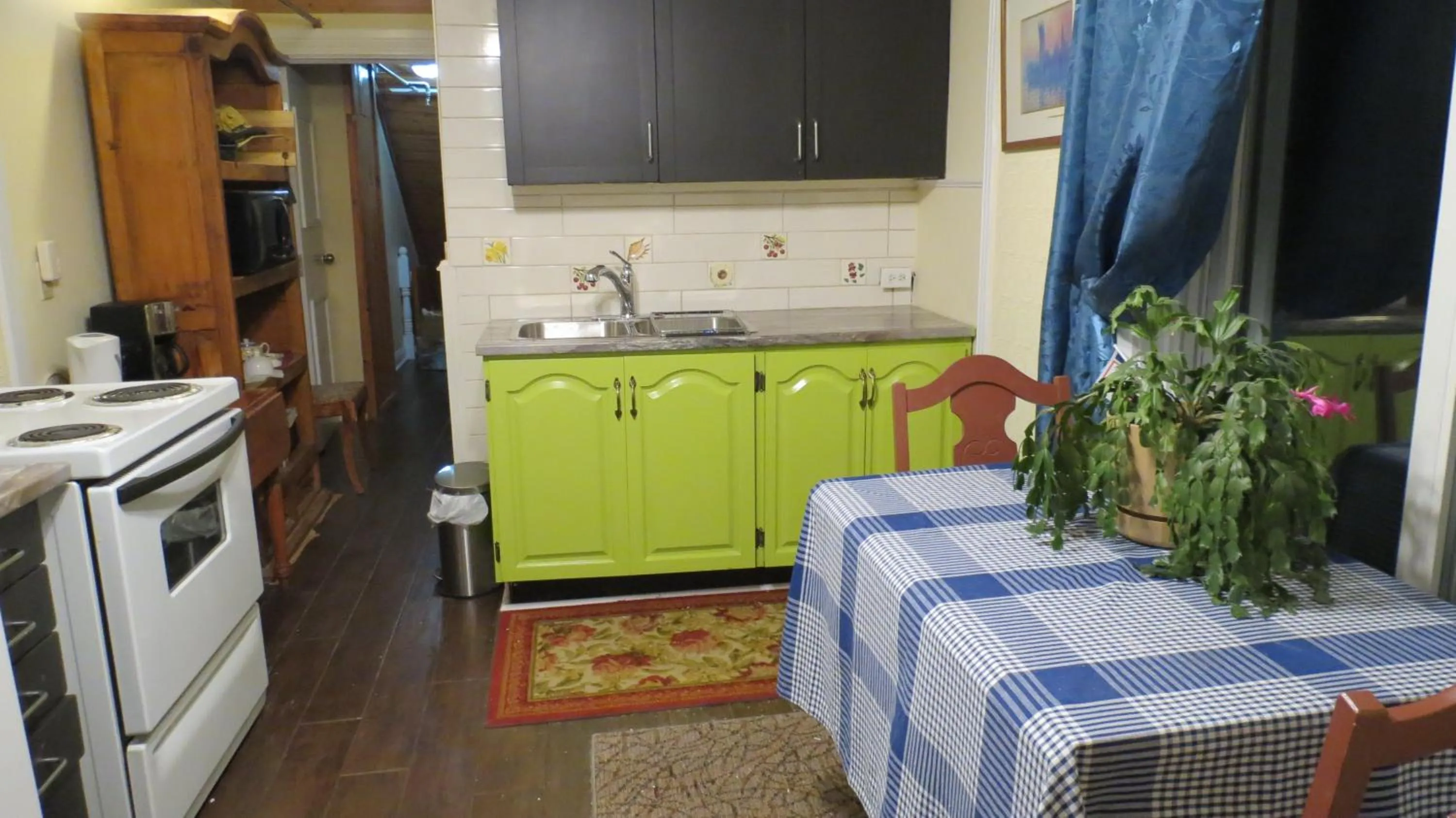 The Roses Heritage Inn