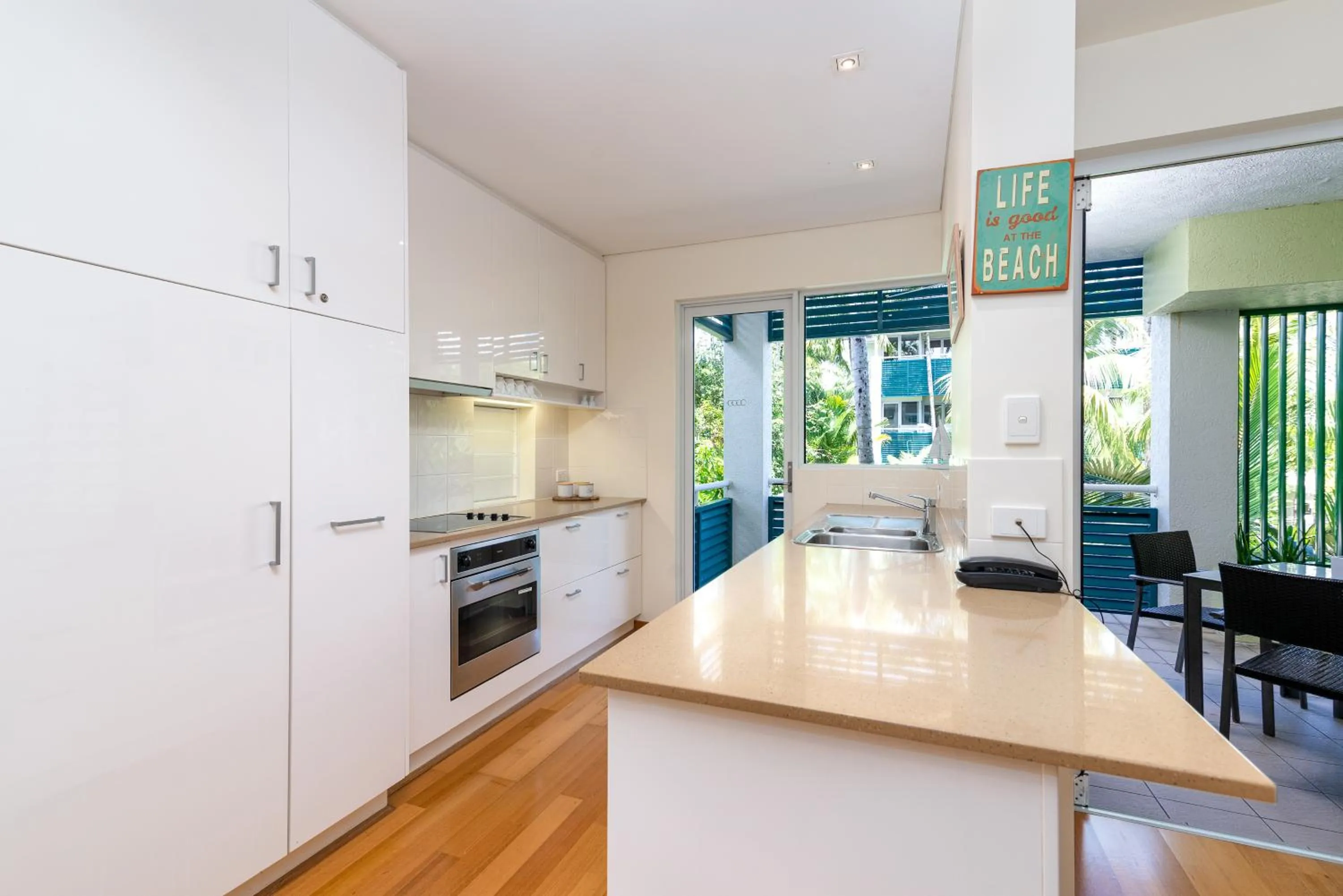 Kitchen or kitchenette in Verandahs Boutique Apartments