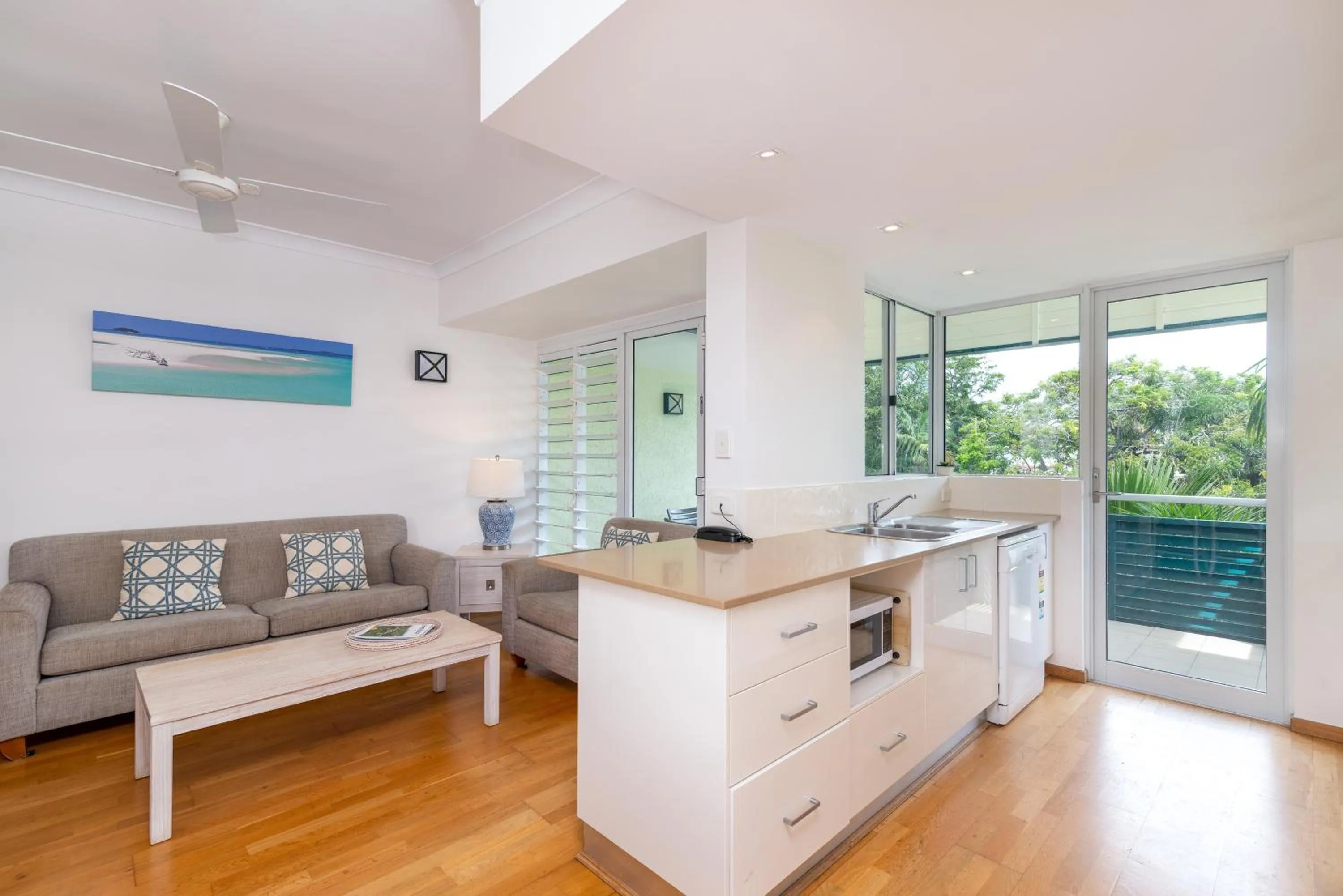 Kitchen or kitchenette in Verandahs Boutique Apartments