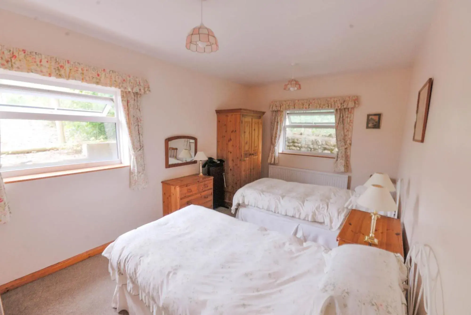 Two-Bedroom House in Greyfield Farm Cottages Two-Bedroom House in Greyfield Farm Cottages