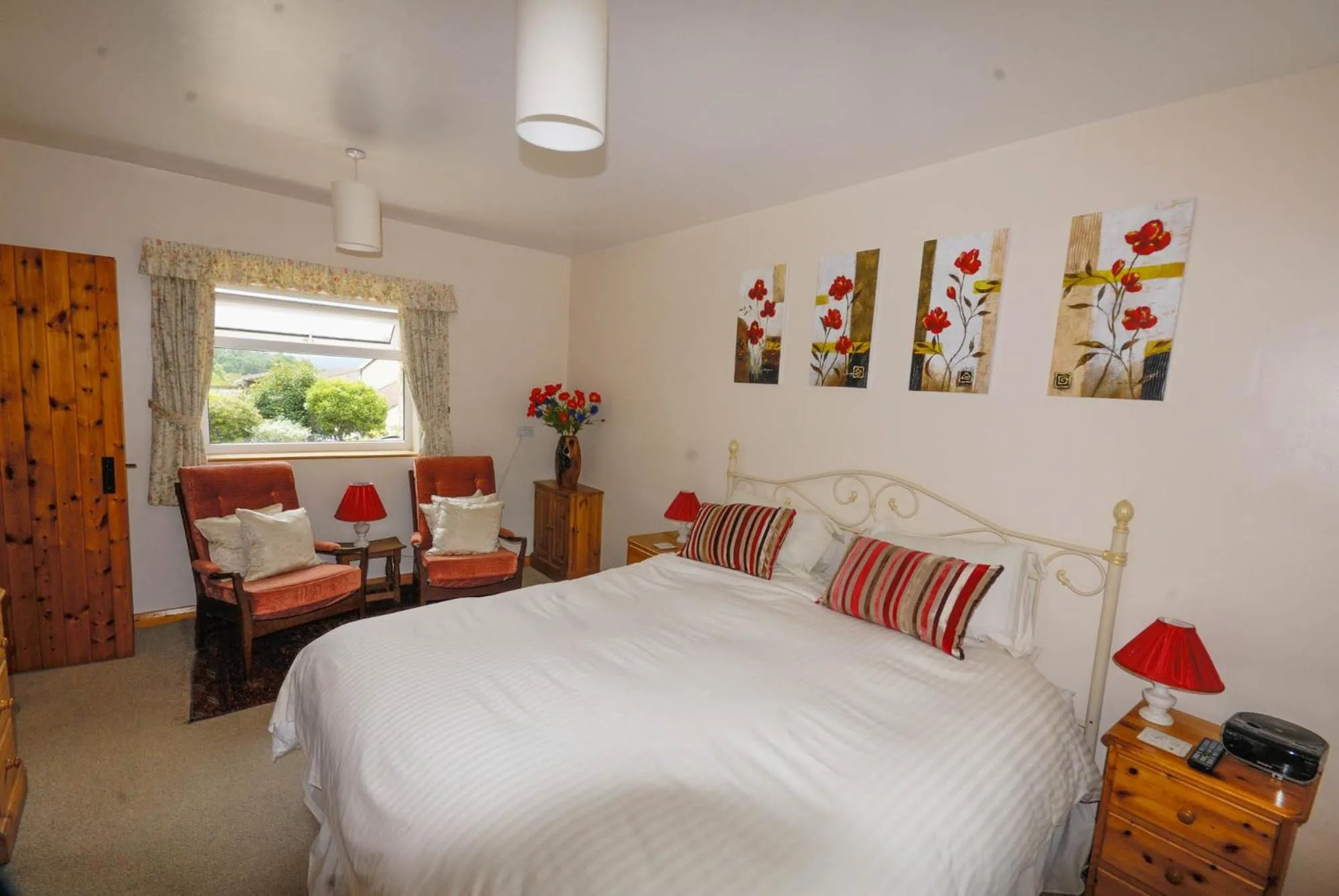 Bedroom, Bed in Greyfield Farm Cottages