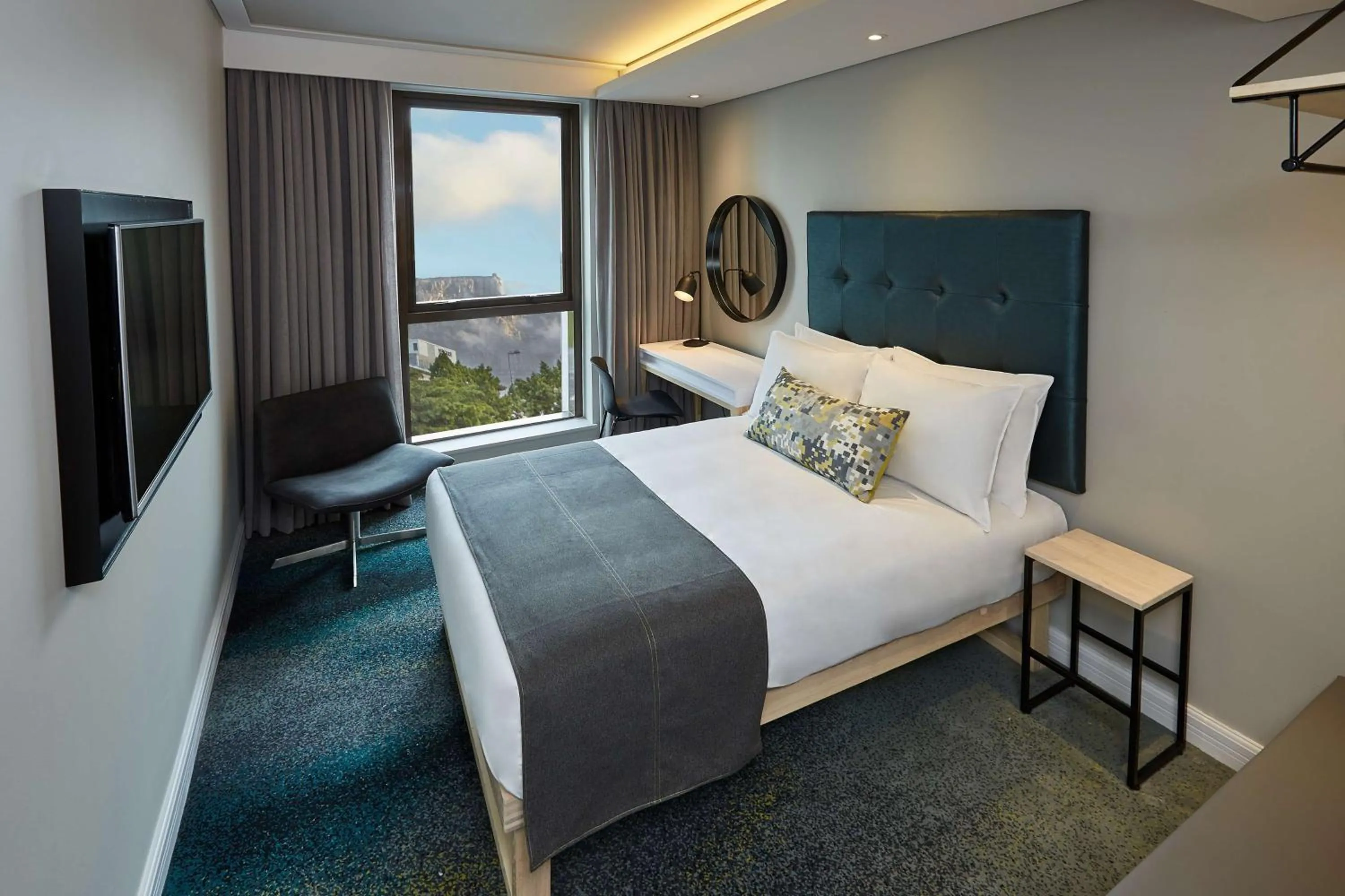 Bedroom, Bed in StayEasy Cape Town City Bowl