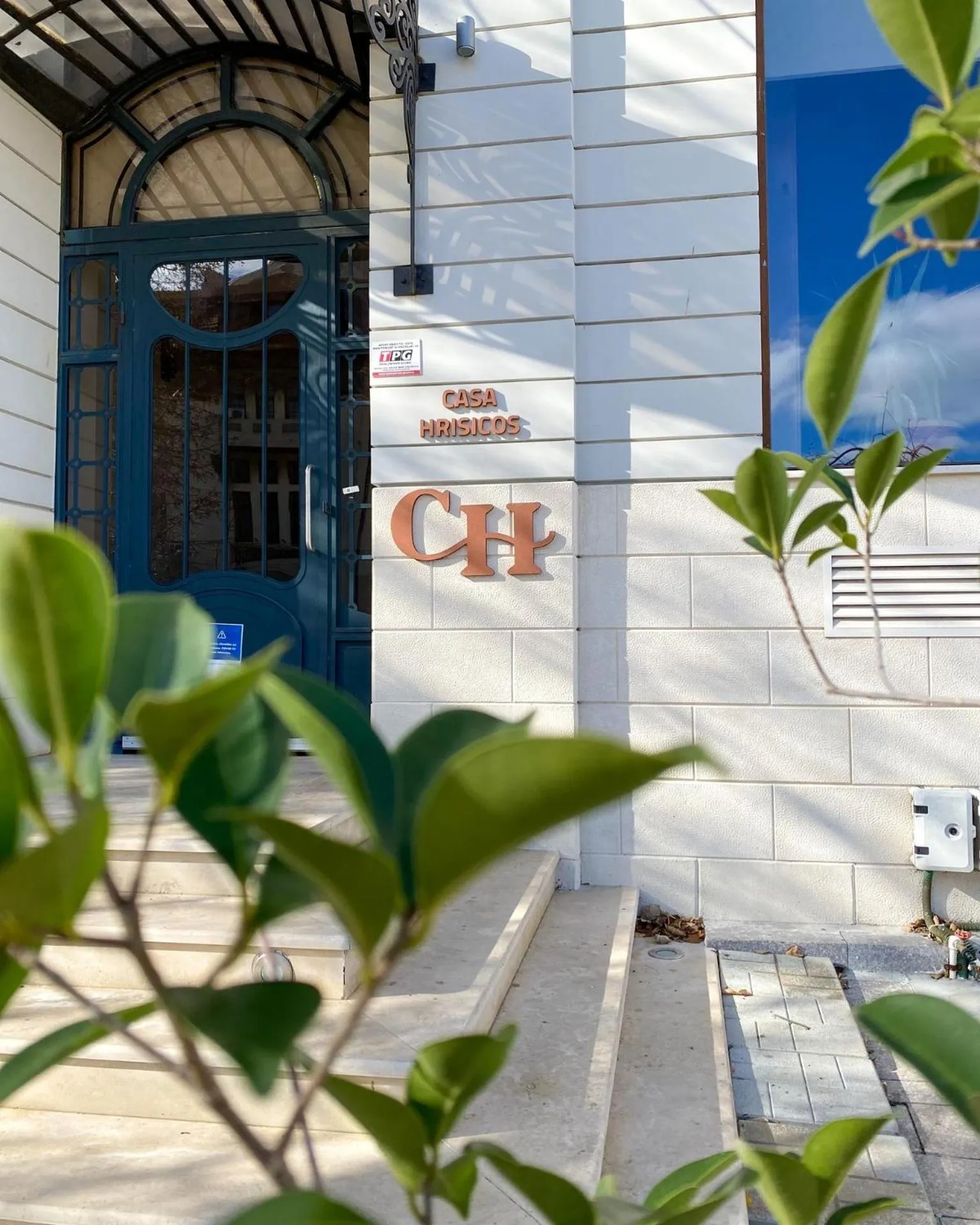 Property building in Casa Hrisicos