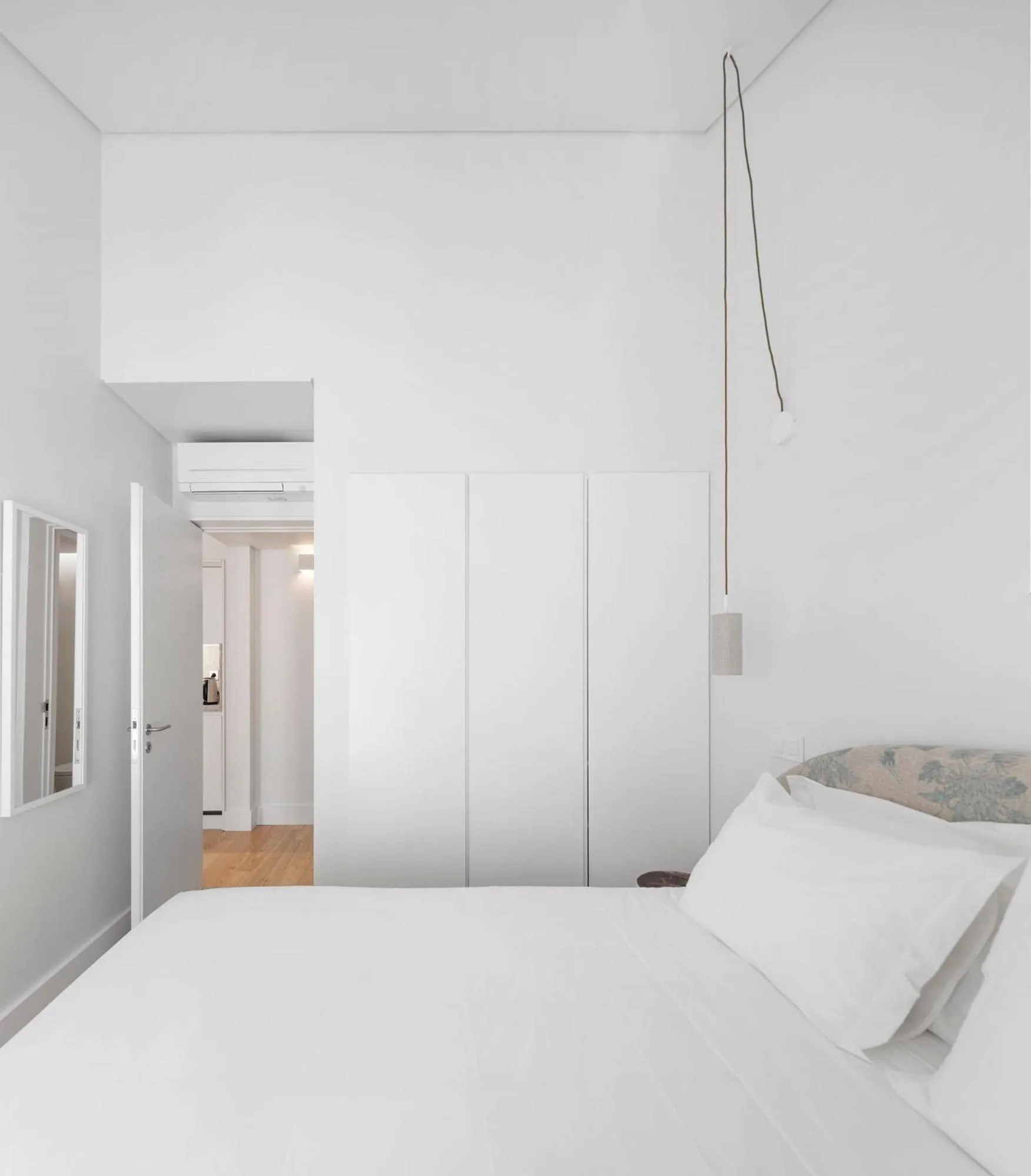 Bedroom, Bed in Lisbon Serviced Apartments - Benformoso