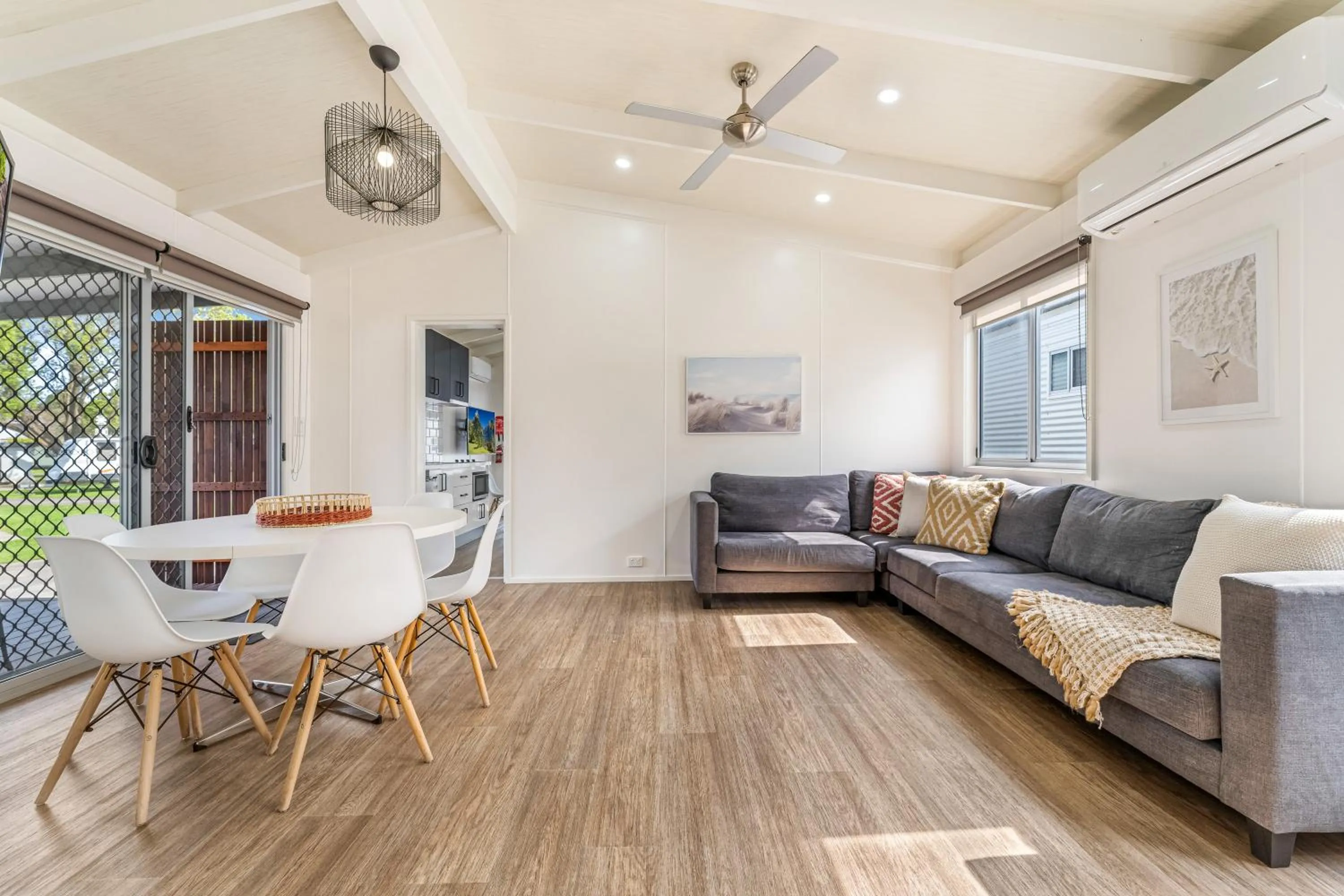 3 Bedroom Deluxe Cabin in BIG4 Tasman Holiday Parks - Warrnambool