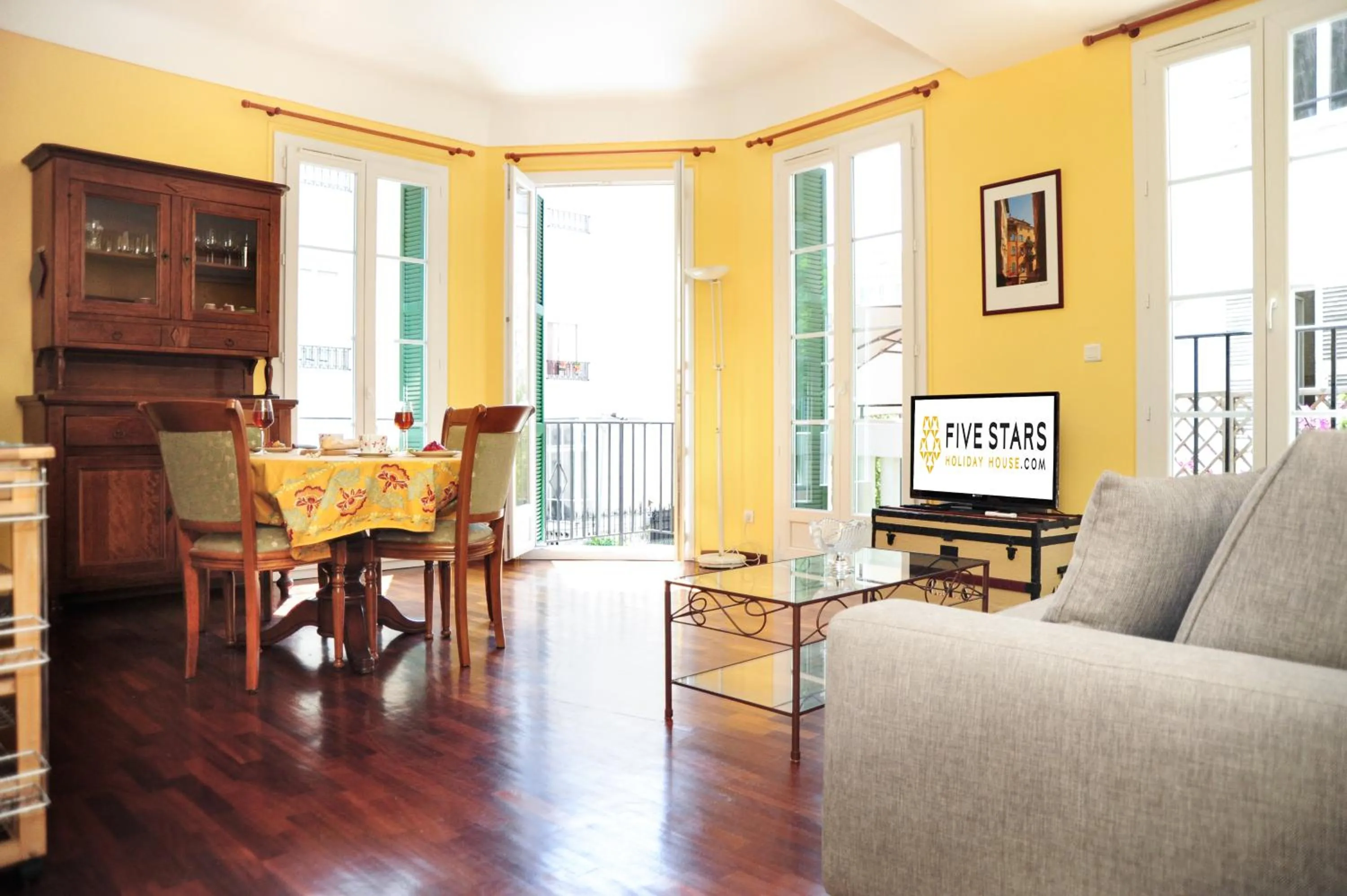 Suite ST Geneviève Five stars holiday house