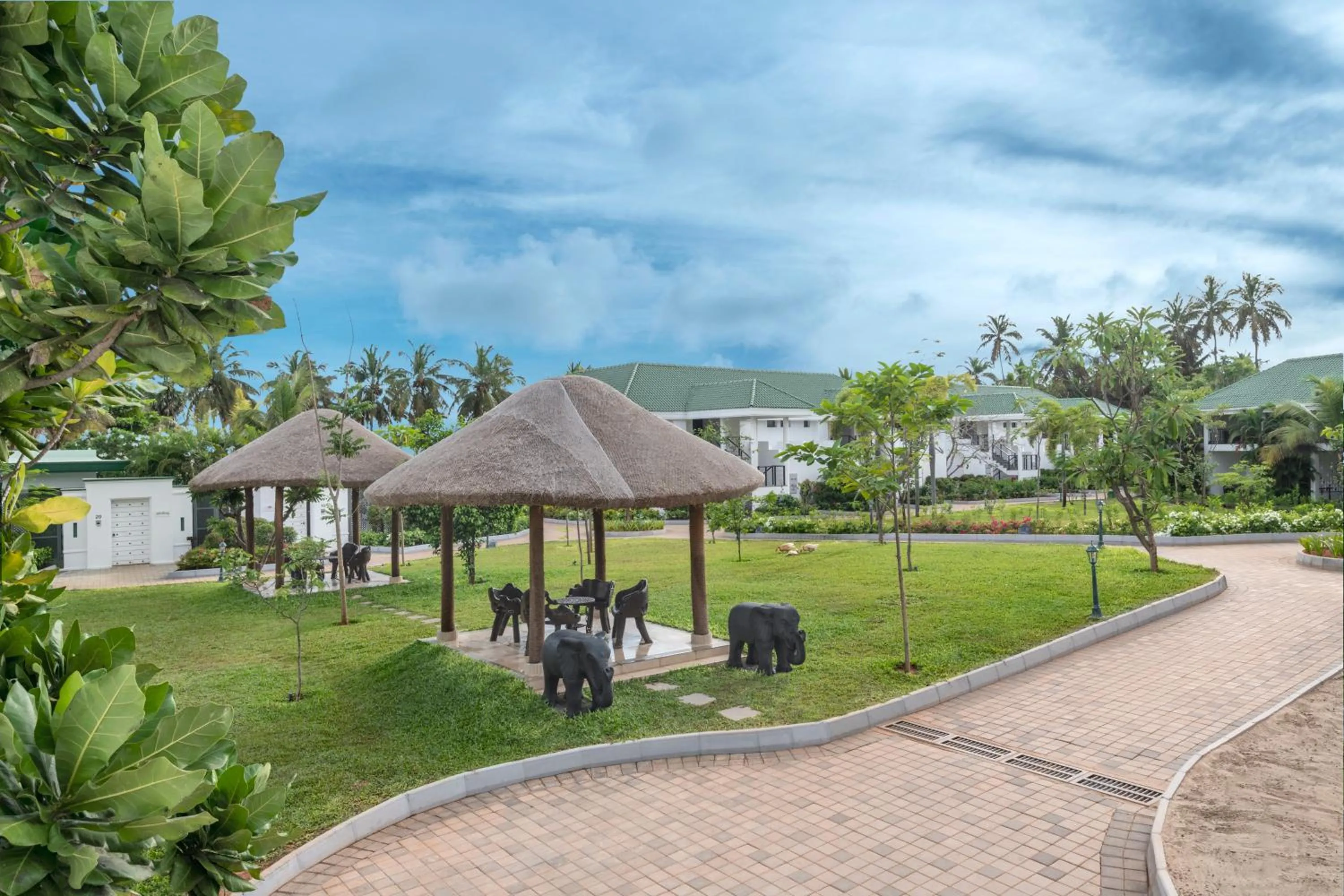 Garden in Radisson Resort Pondicherry Bay