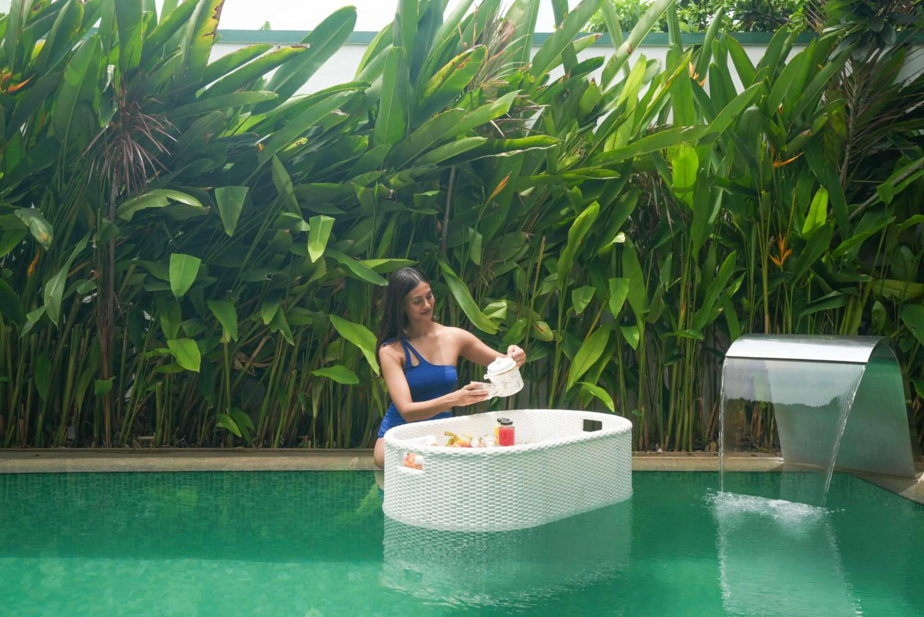 Food and drinks in Radisson Resort Pondicherry Bay