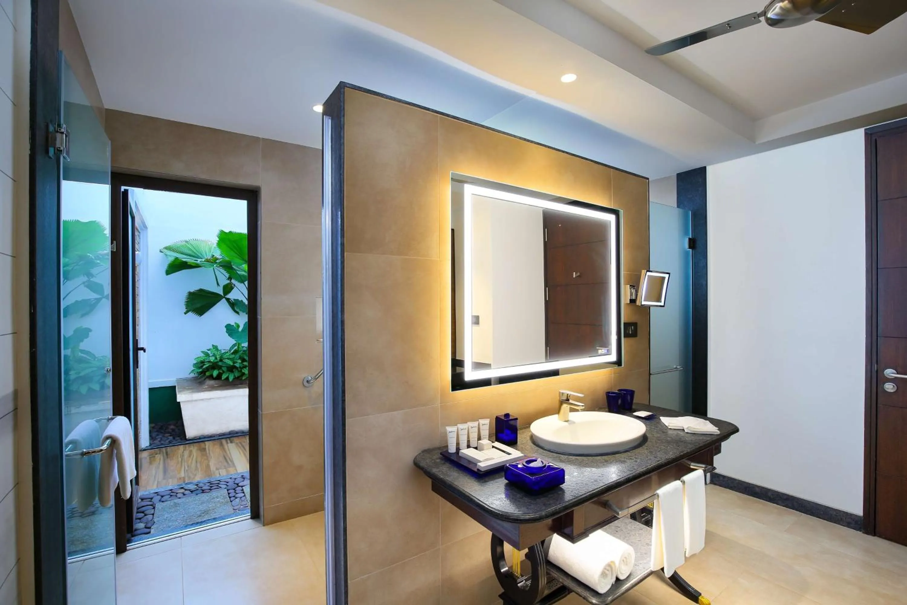 Bathroom, Bed in Radisson Resort Pondicherry Bay