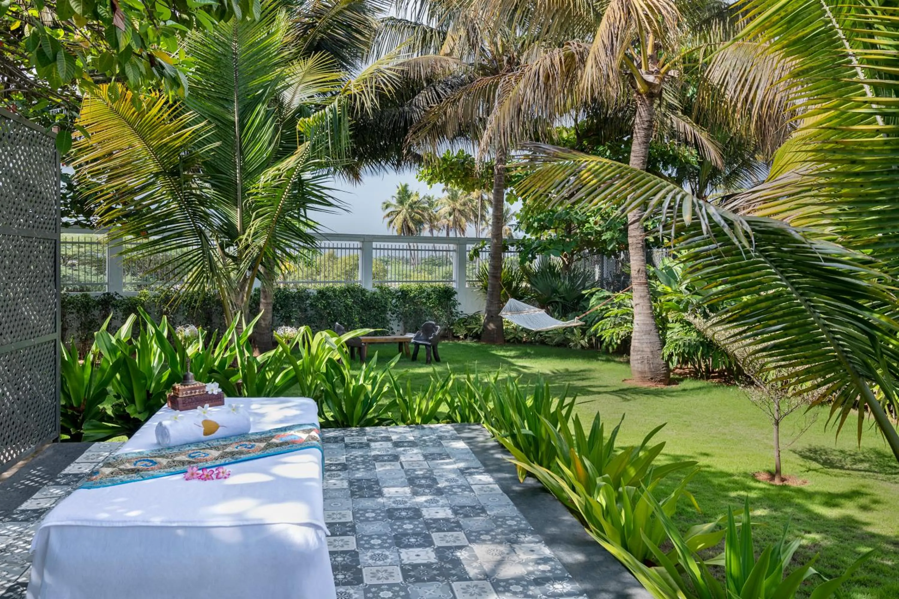 Garden in Radisson Resort Pondicherry Bay