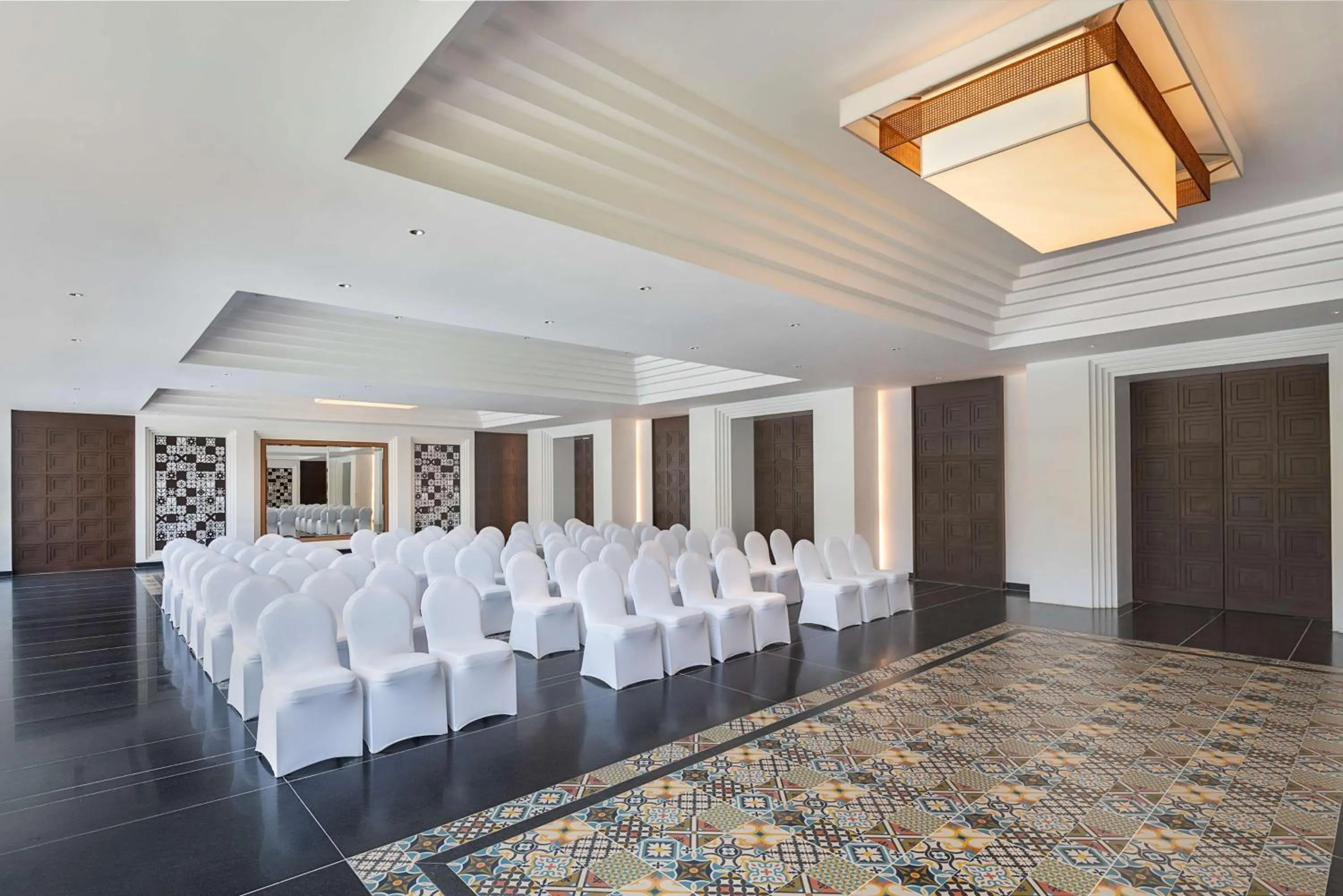 Banquet/Function facilities in Radisson Resort Pondicherry Bay