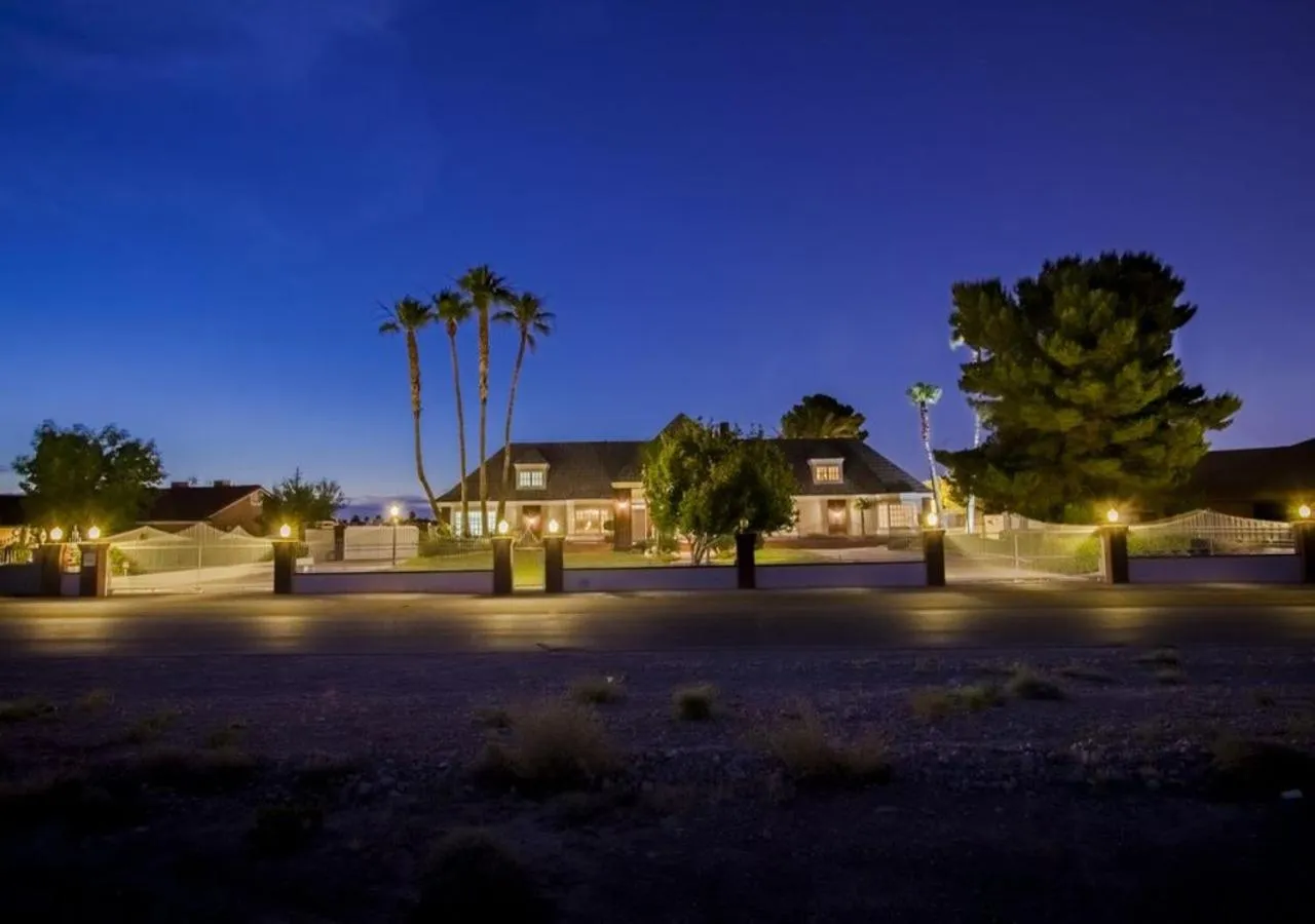 Villa Carota - 6 bedrooms and a Casitas