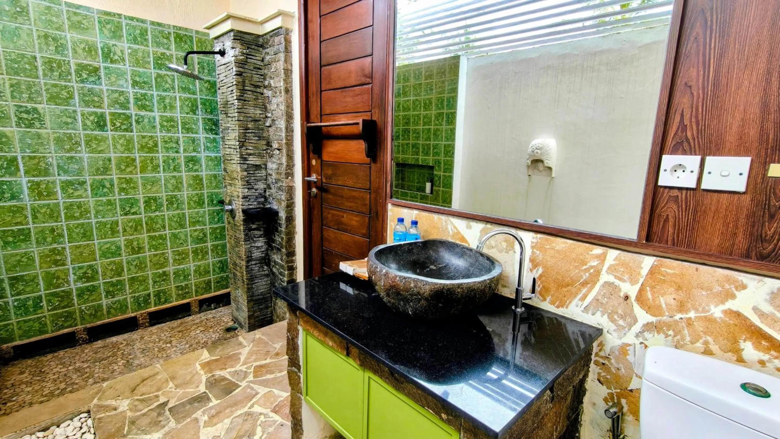 Shower in The Trawangan Resort