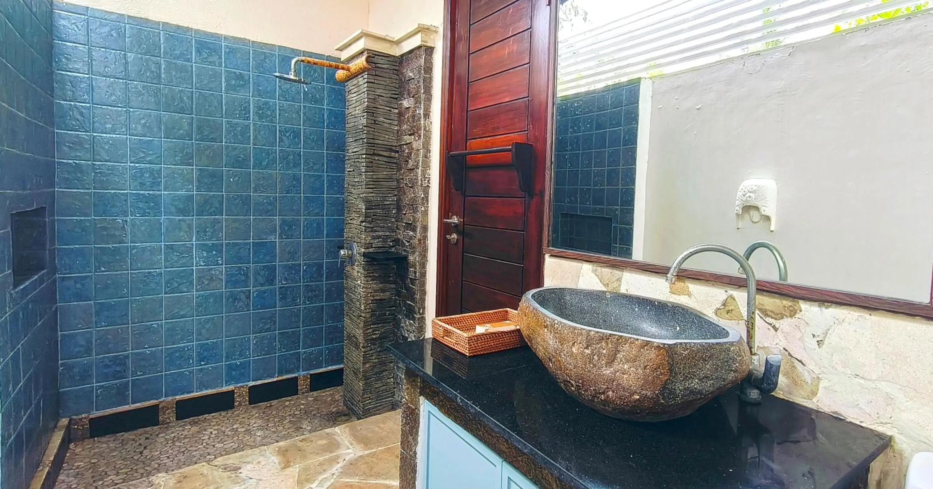 Shower in The Trawangan Resort