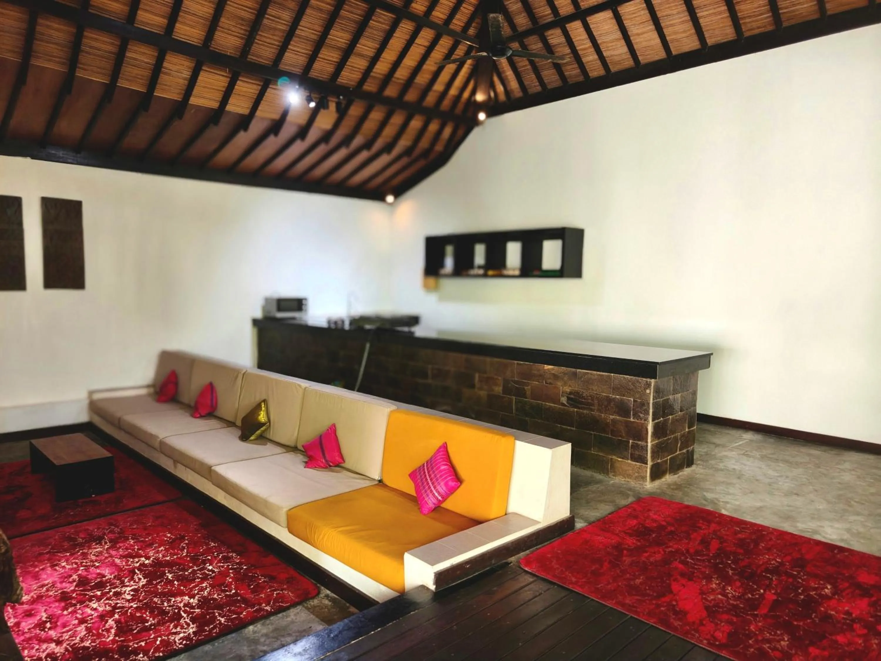 Kitchen or kitchenette in The Trawangan Resort