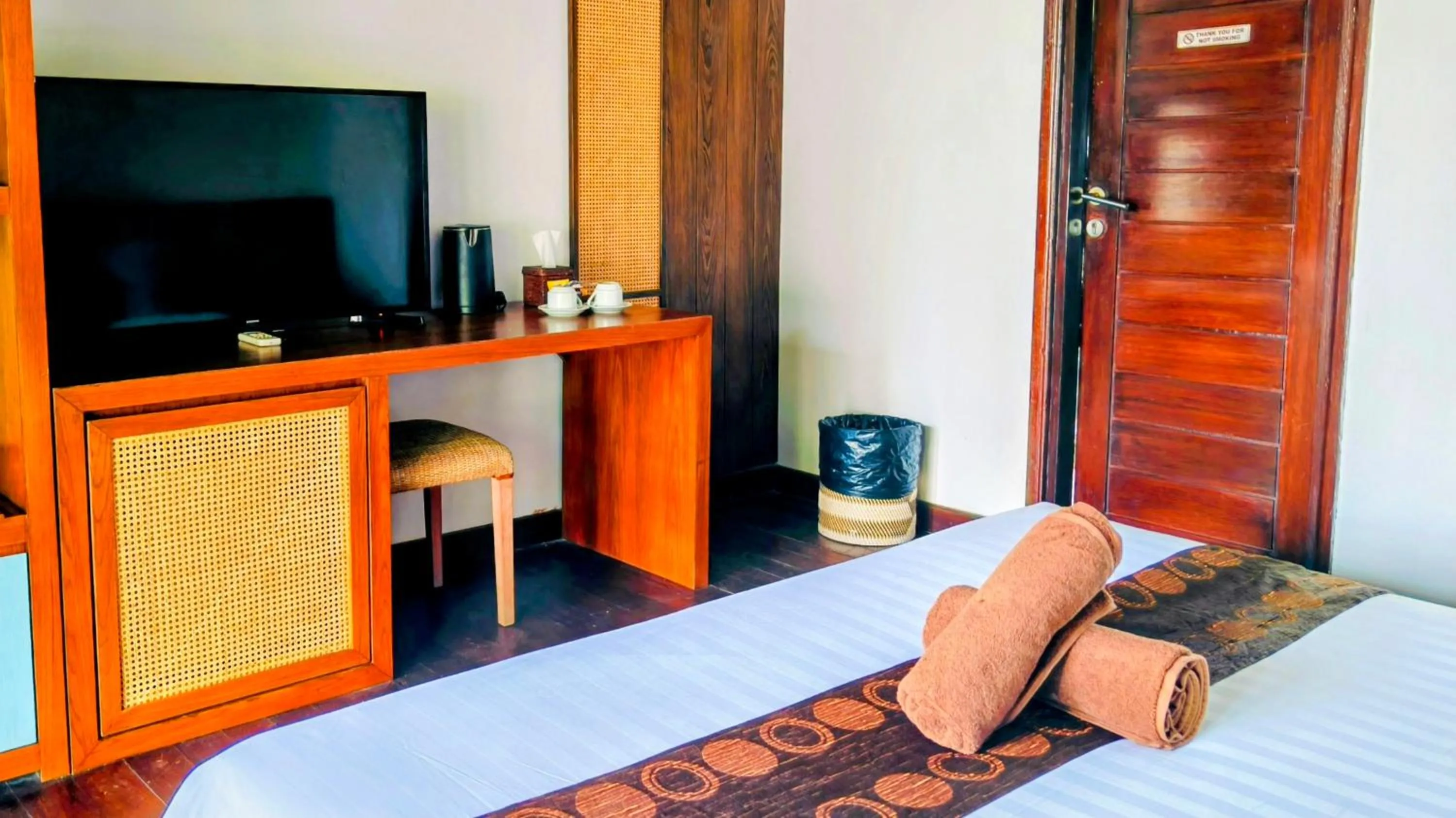 TV and multimedia, Bed in The Trawangan Resort