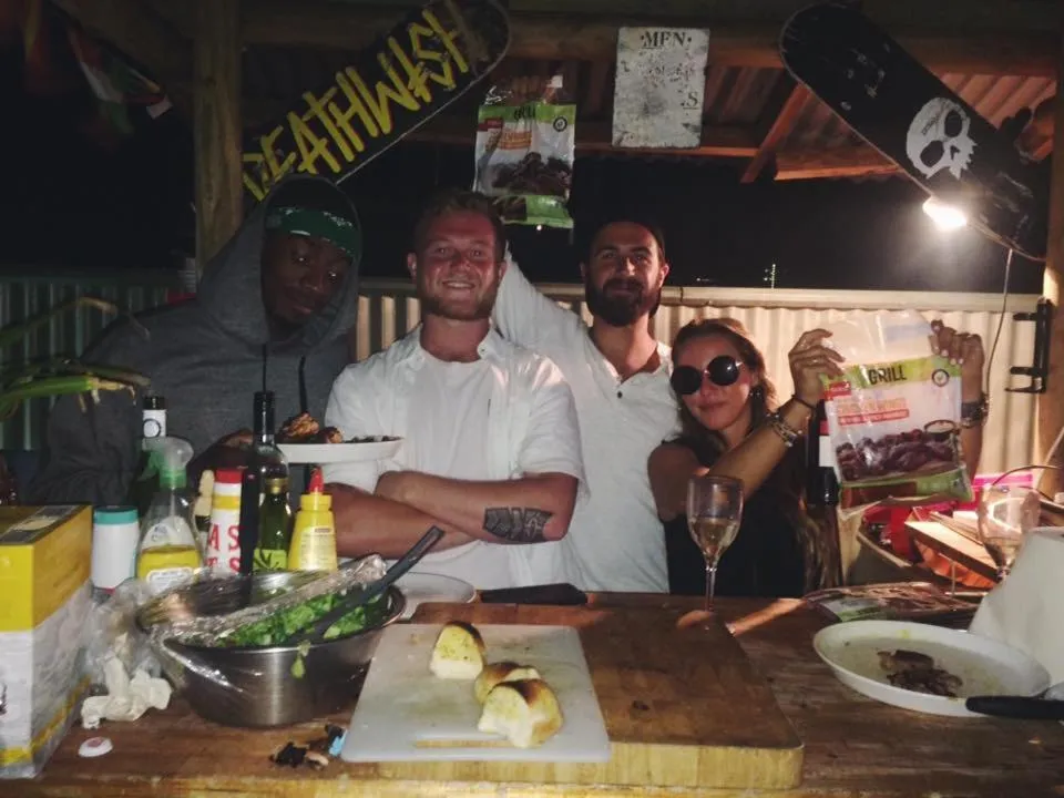 Property building in Boardrider Backpackers and Budget Motel