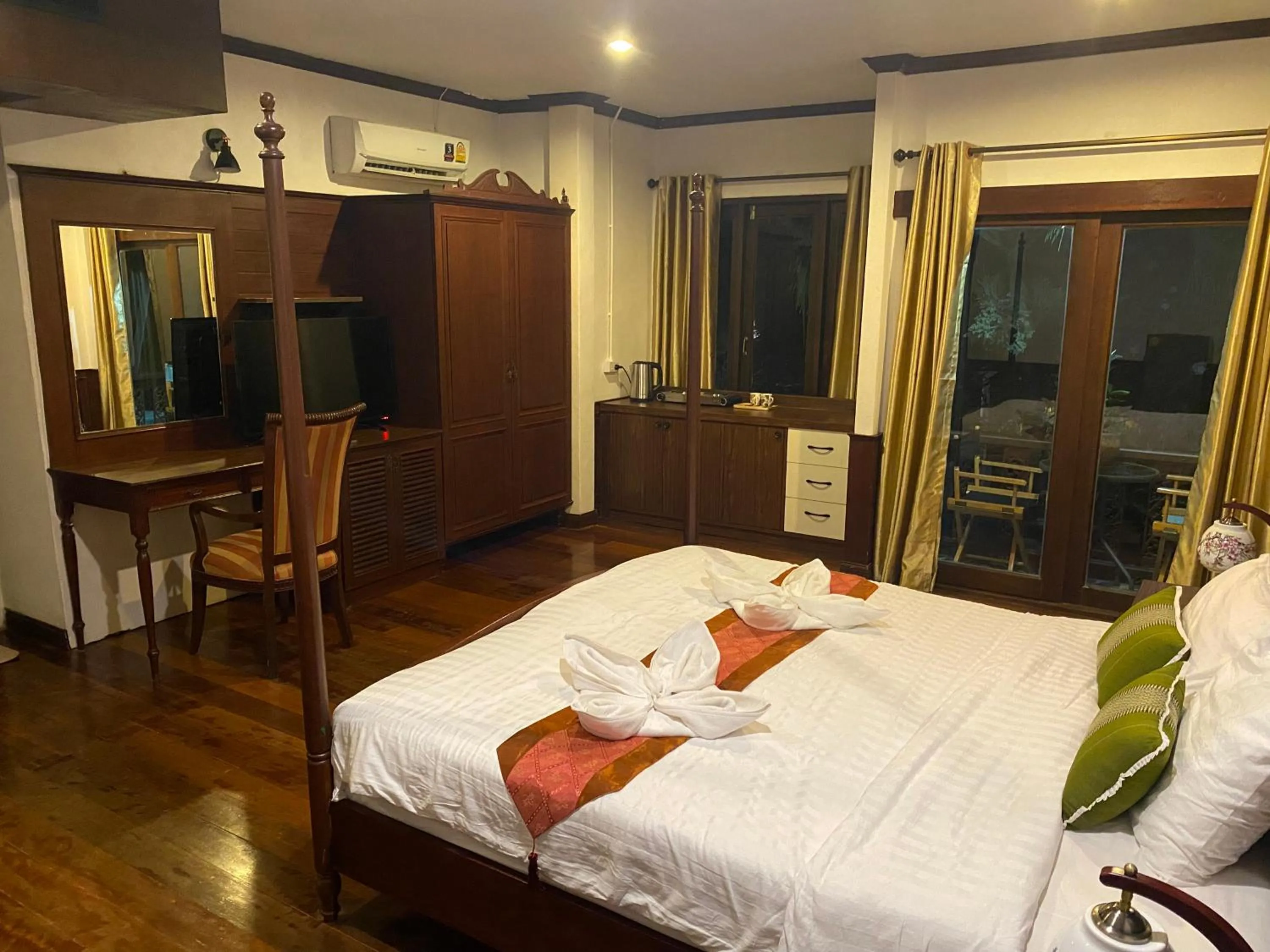 Photo of the whole room, Bed in Phangan Paragon Resort & Spa by Pure Lifestyle