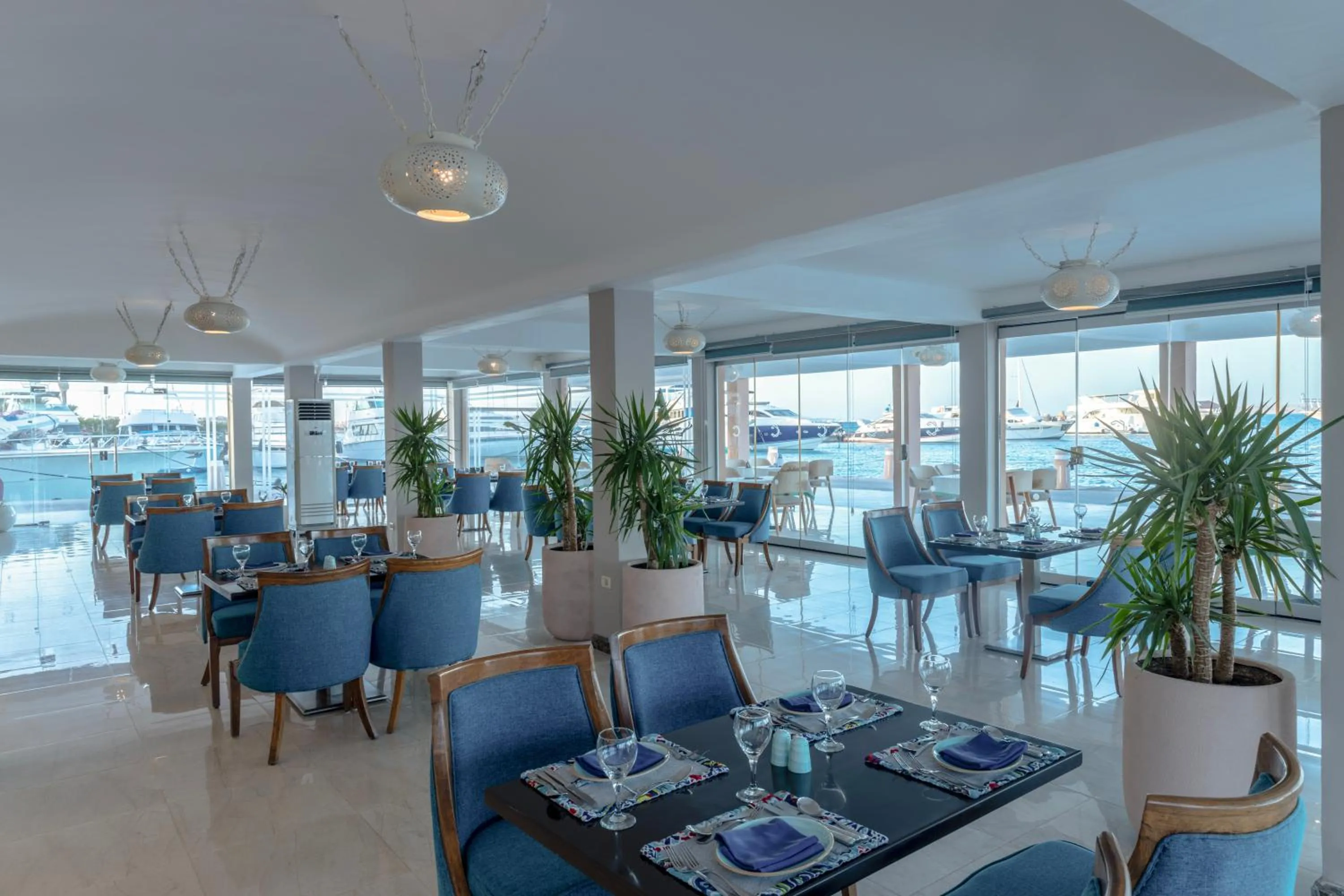 Restaurant/places to eat in Continental Hotel Hurghada