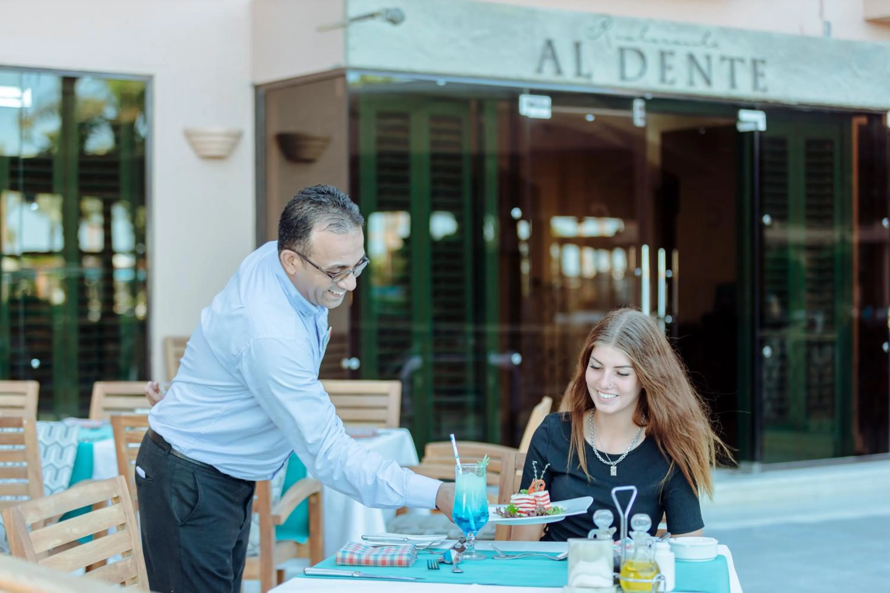 Restaurant/places to eat in Continental Hotel Hurghada