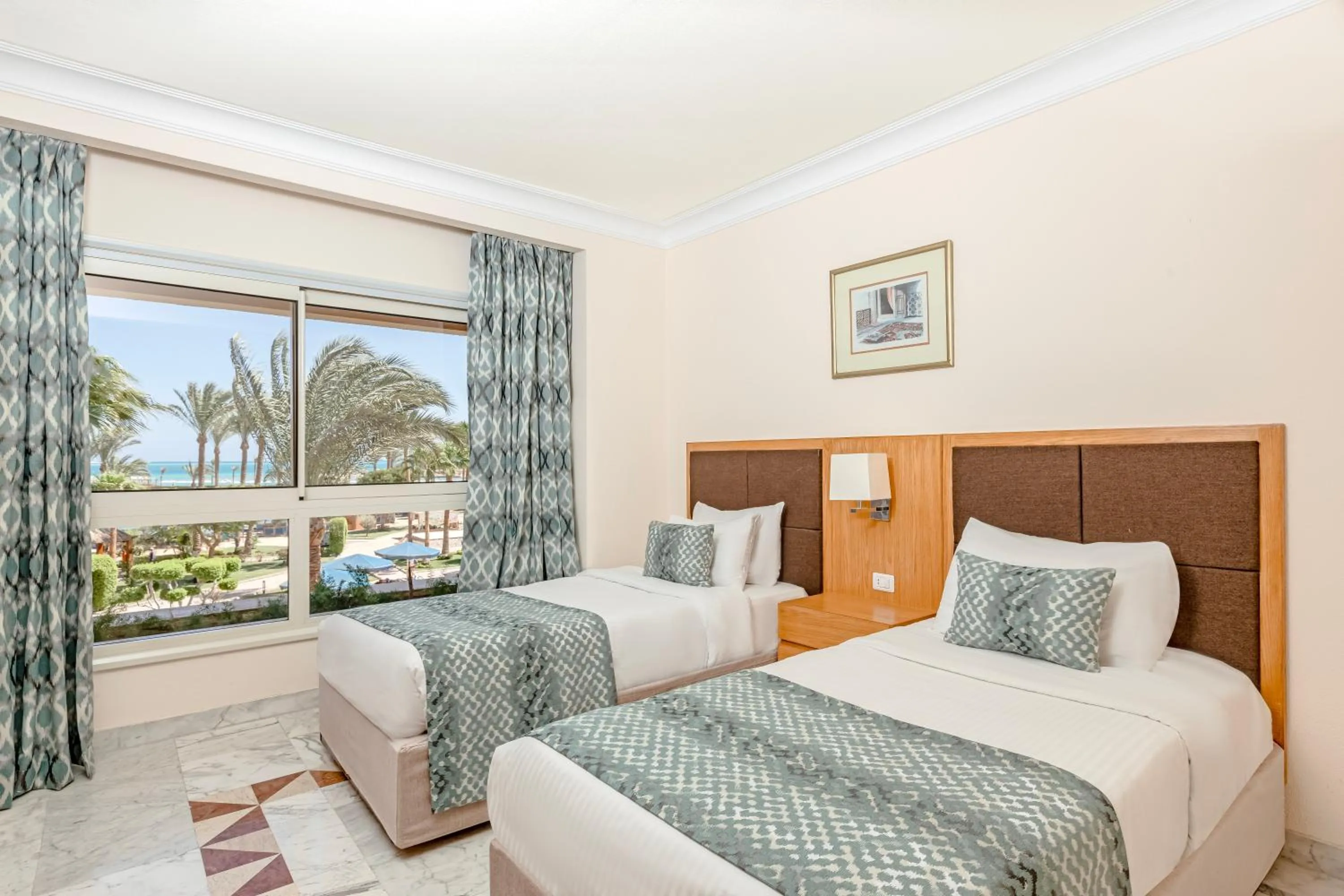 Bedroom, Bed in Continental Hotel Hurghada