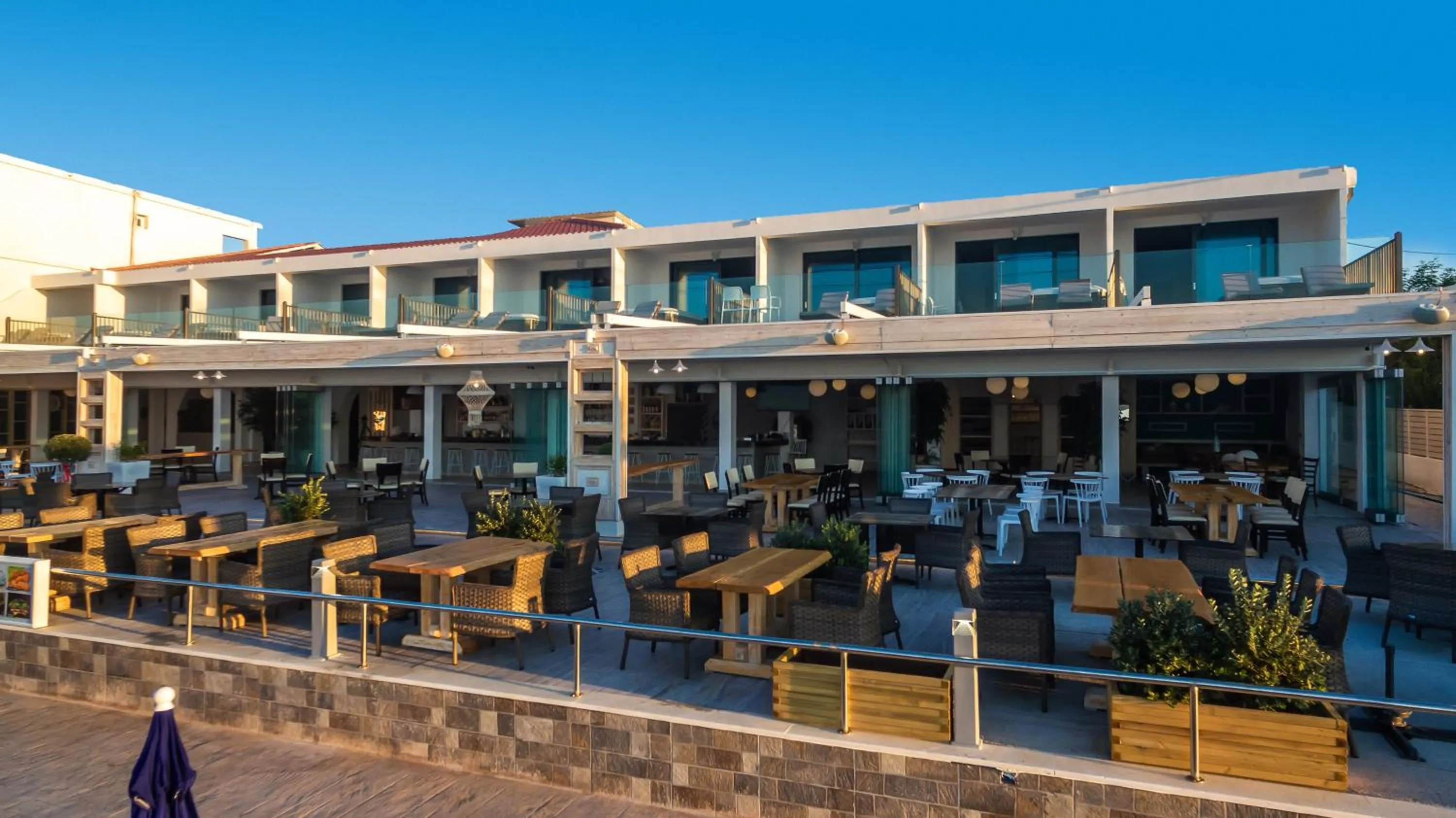 Restaurant/places to eat in Mandala Seafront Suites