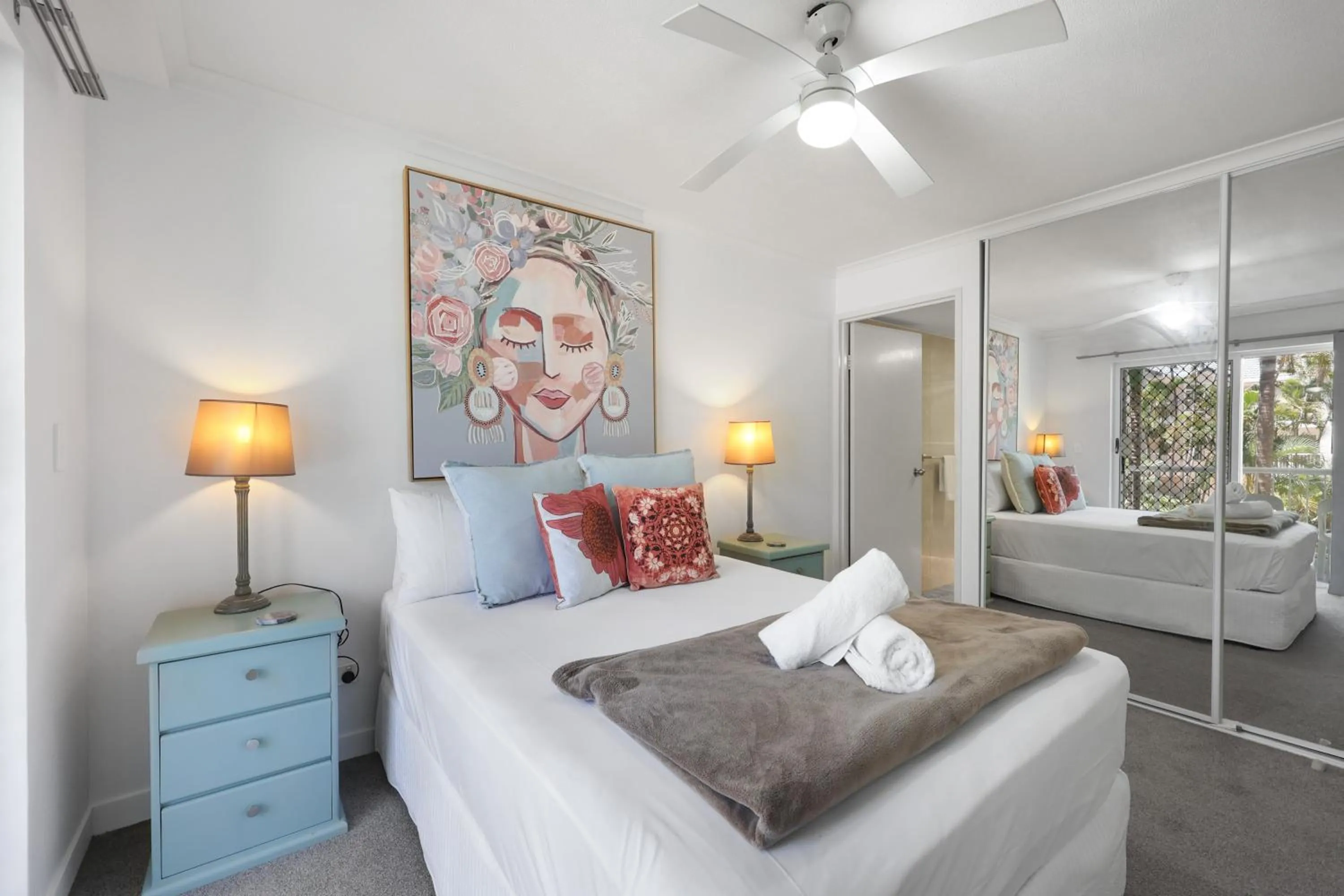 Bed in Chidori Court