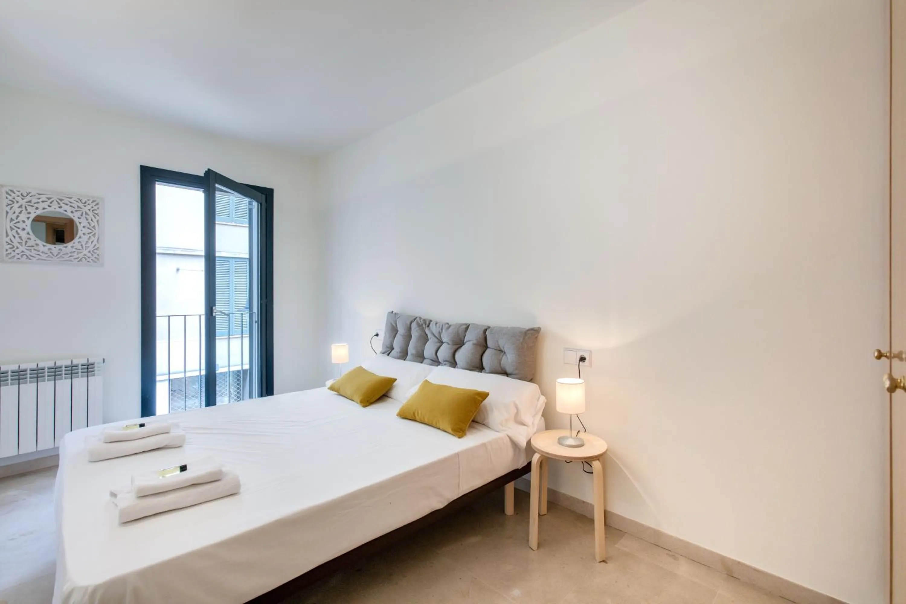 Bed in Flateli Pou Rodó 1