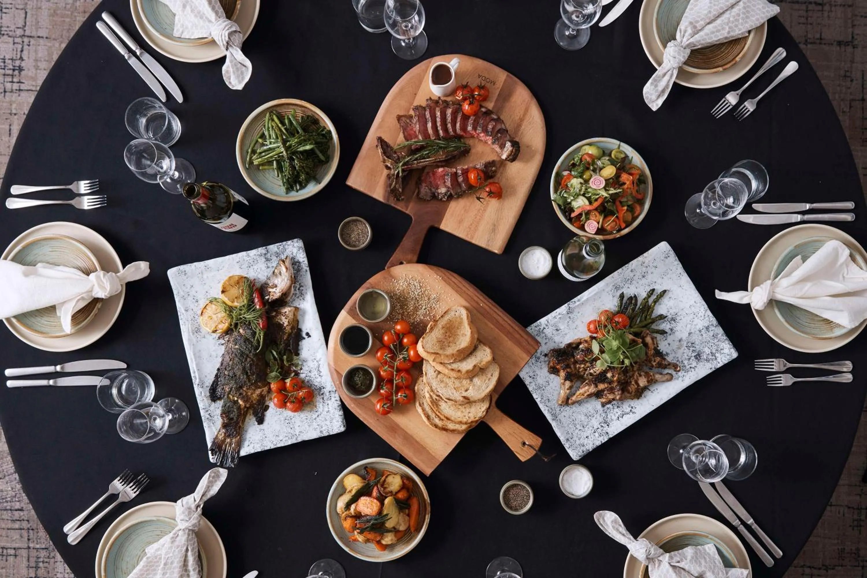 Restaurant/places to eat in Rydges Darling Square Apartment Hotel