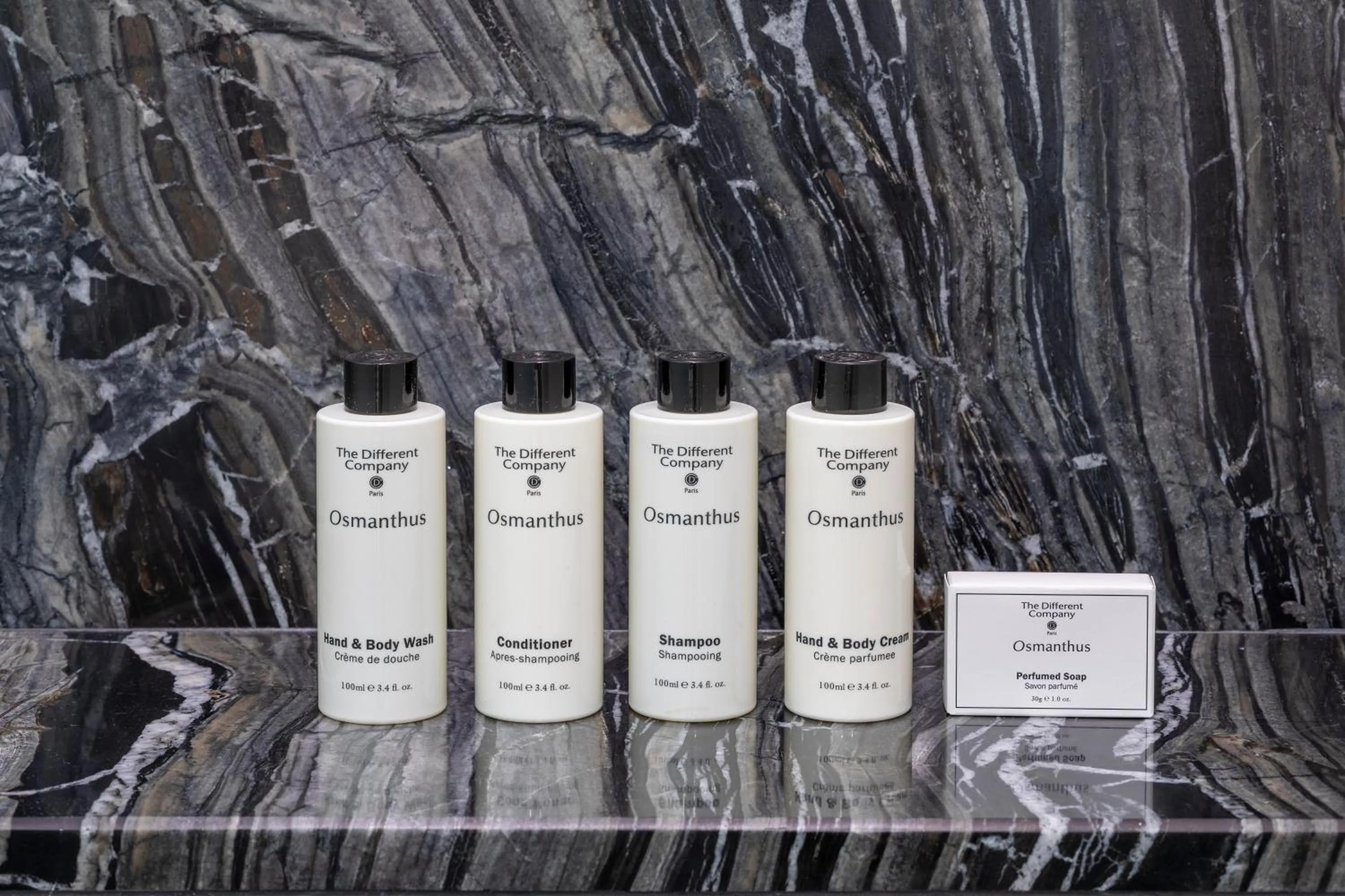 Shower in Fraser Suites Singapore