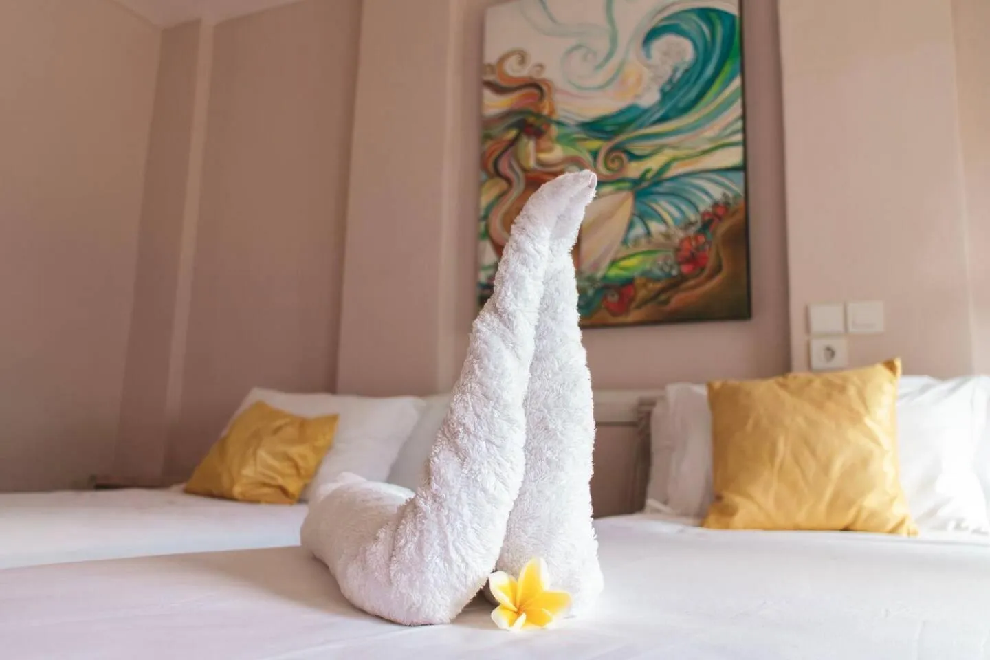 Bed in ISLA INDAH RETREAT boutique hotel