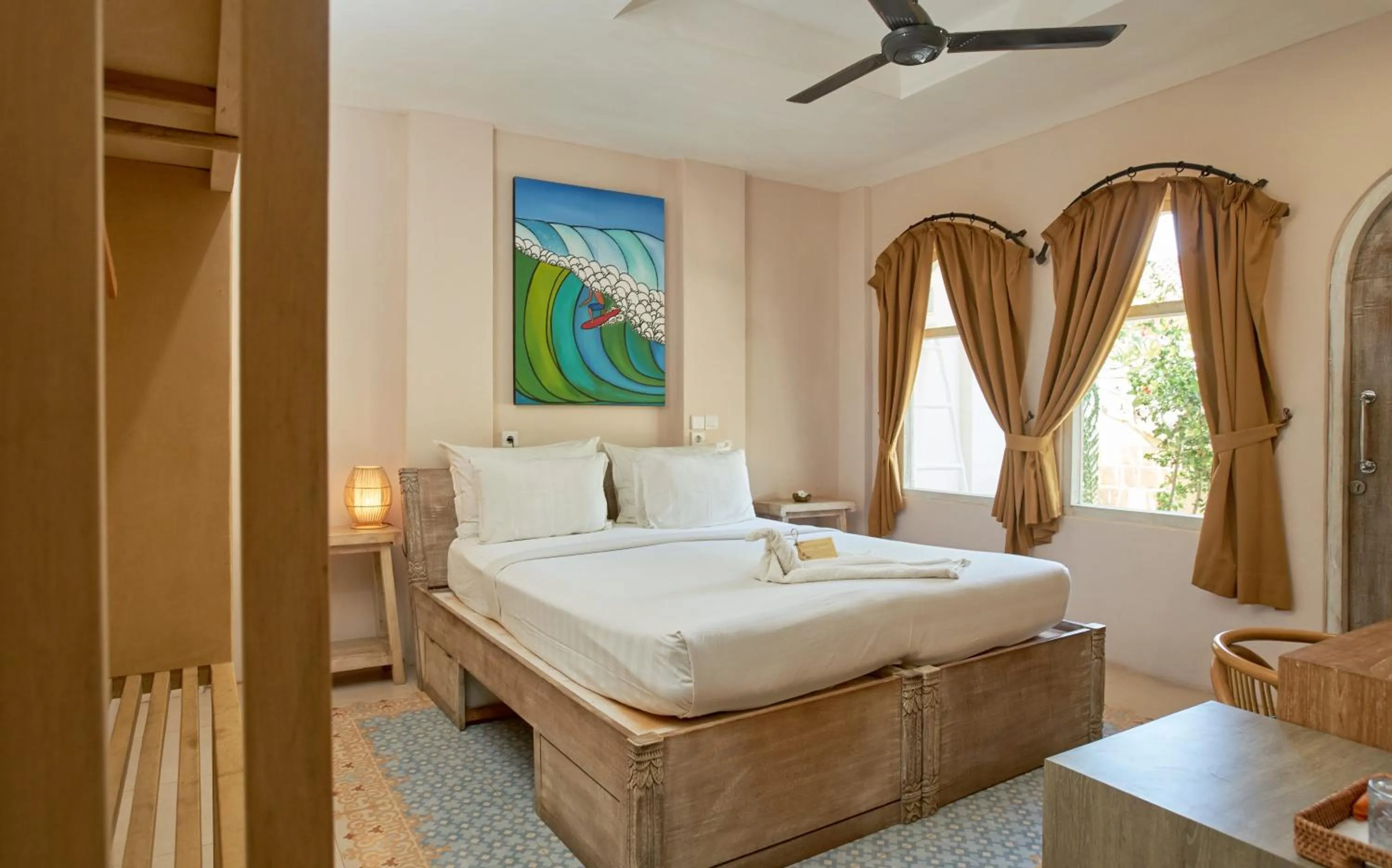 Bed in ISLA INDAH RETREAT boutique hotel